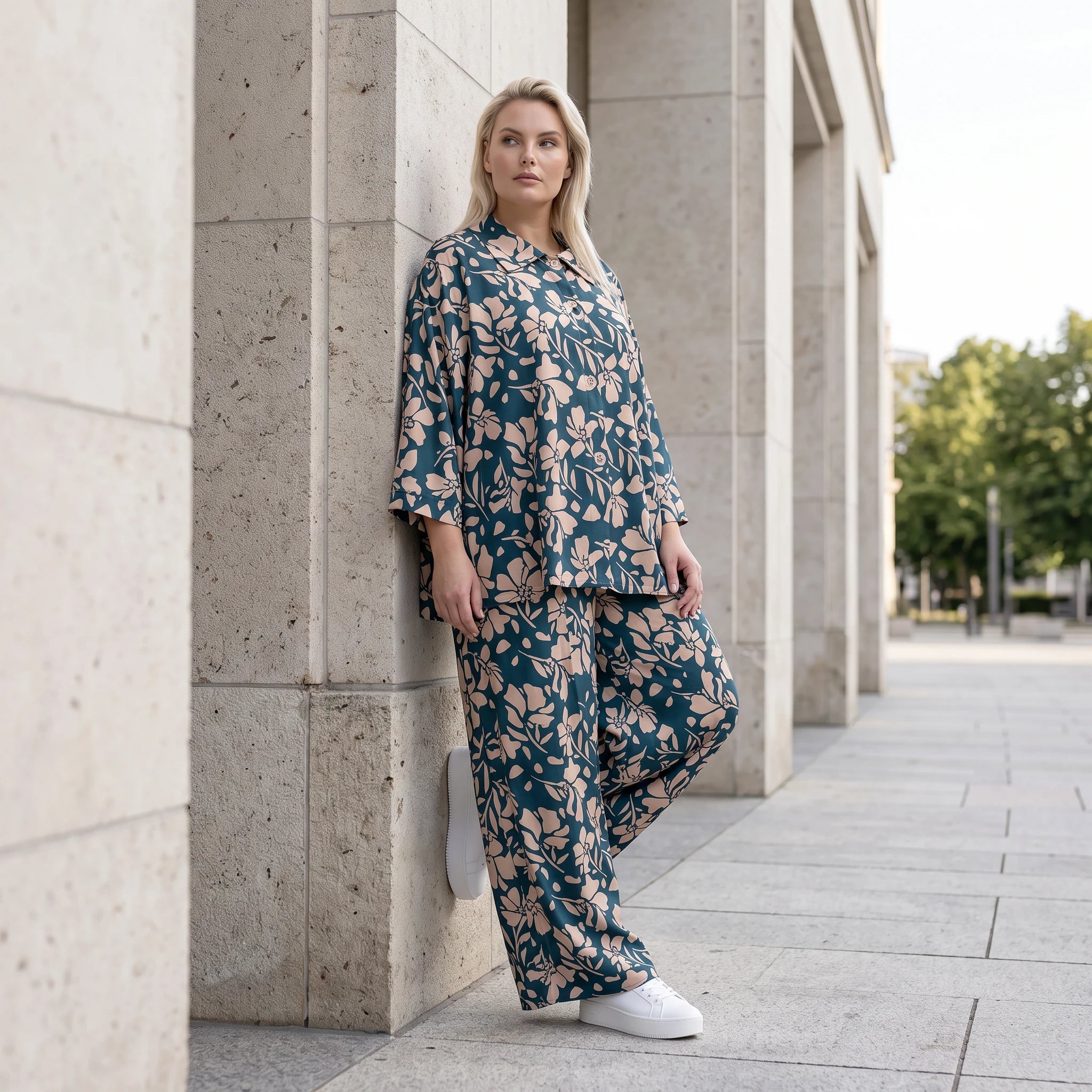 Damen Bluse Avantgarde Viskose Petrol/Rose, locker fallend, angeschnitten, Hemdkragen, Oversize große Größen – AKH Fashion