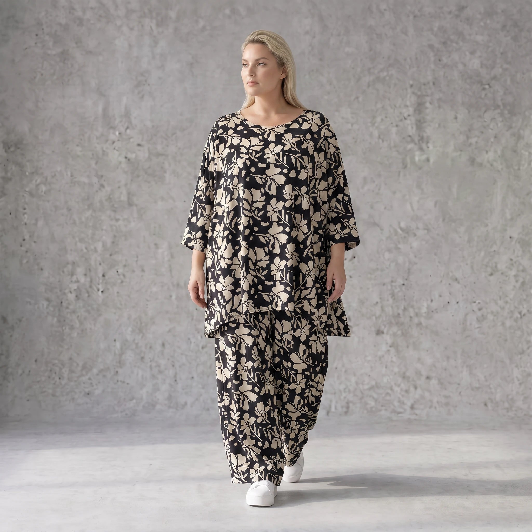 Damen Shirt Avantgarde Viskose Schwarz/Ecru, A-Linie, Oversize große Größen – AKH Fashion