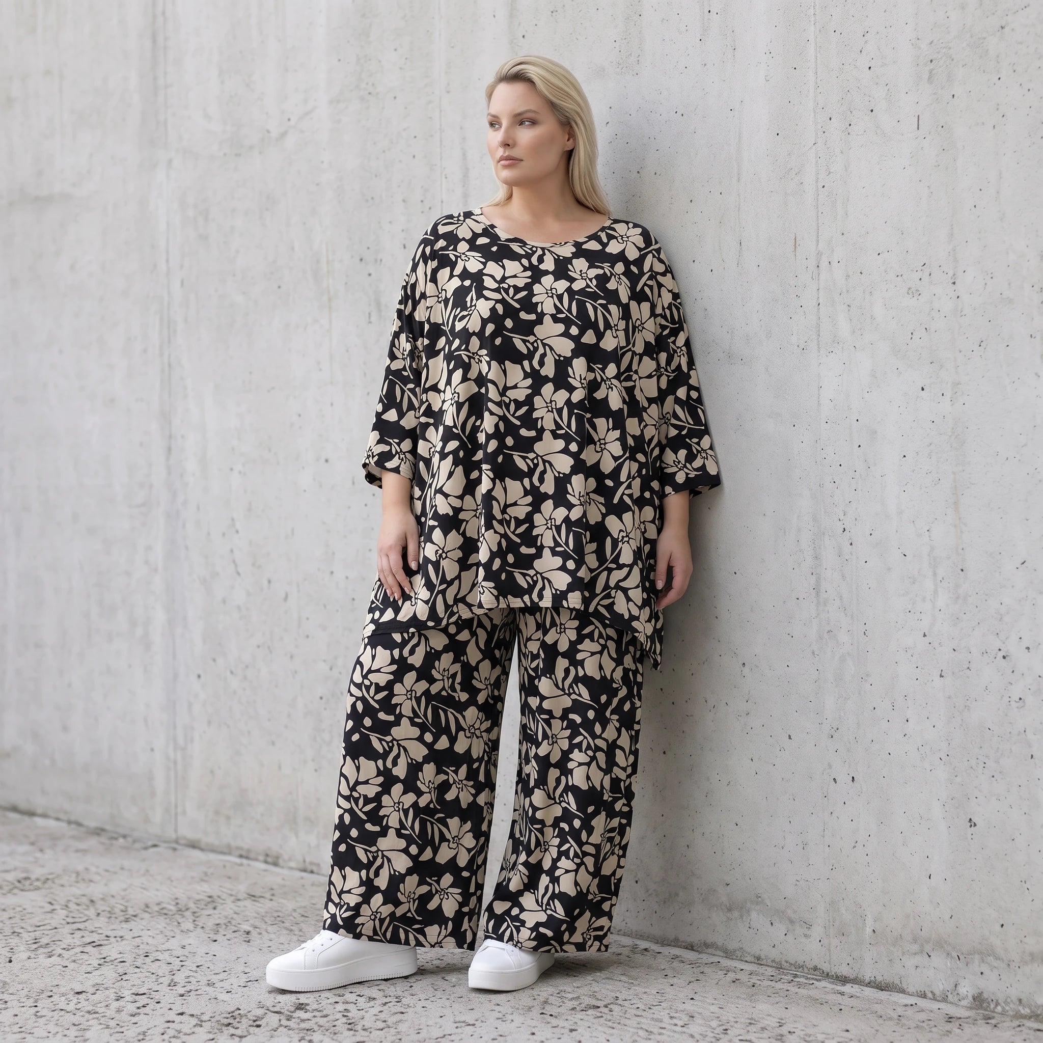 Damen Shirt Avantgarde Viskose Schwarz/Ecru, A-Linie, Oversize große Größen – AKH Fashion