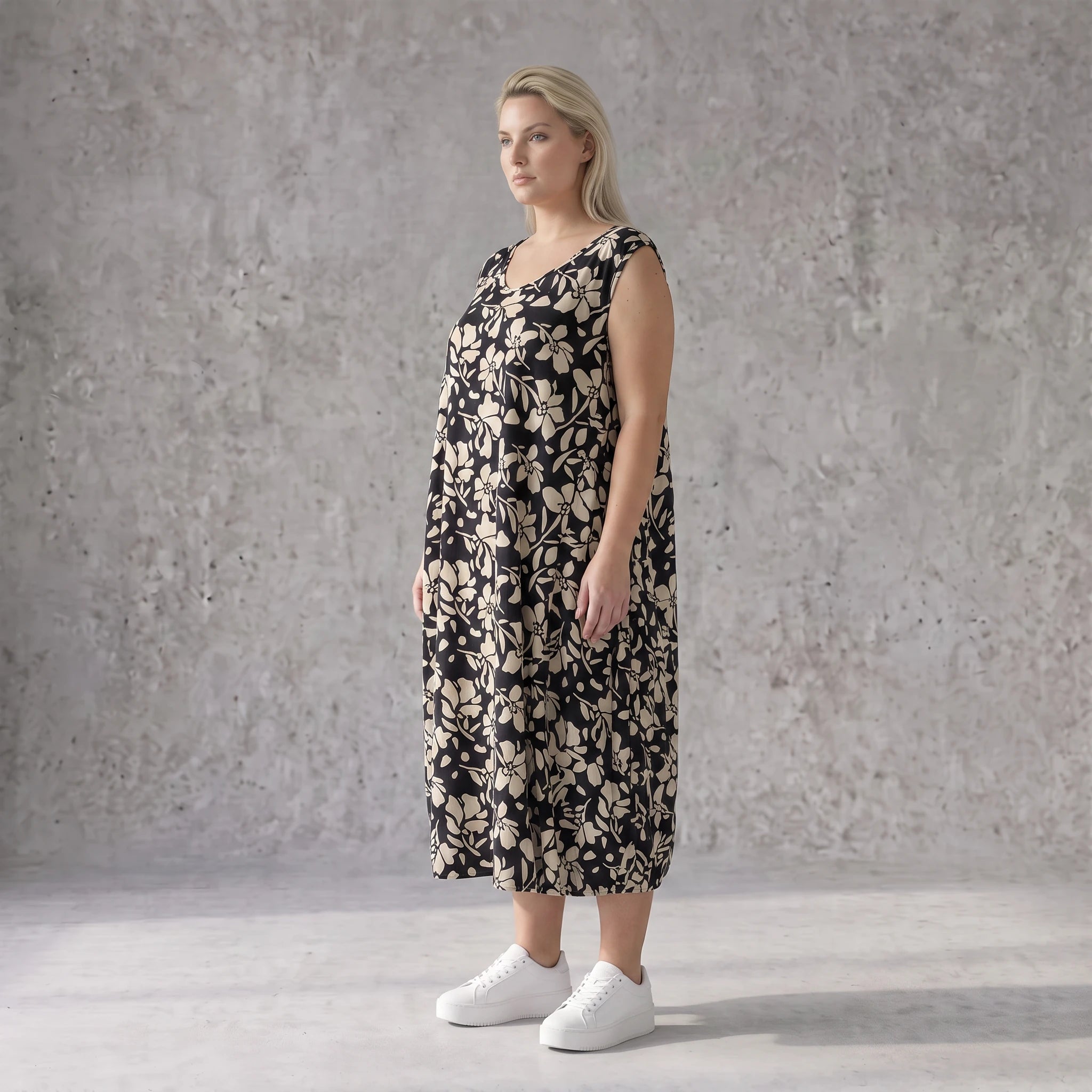 Damen Kleid Avantgarde Viskose Schwarz/Ecru, Ballonschnitt, Oversize große Größen – AKH Fashion