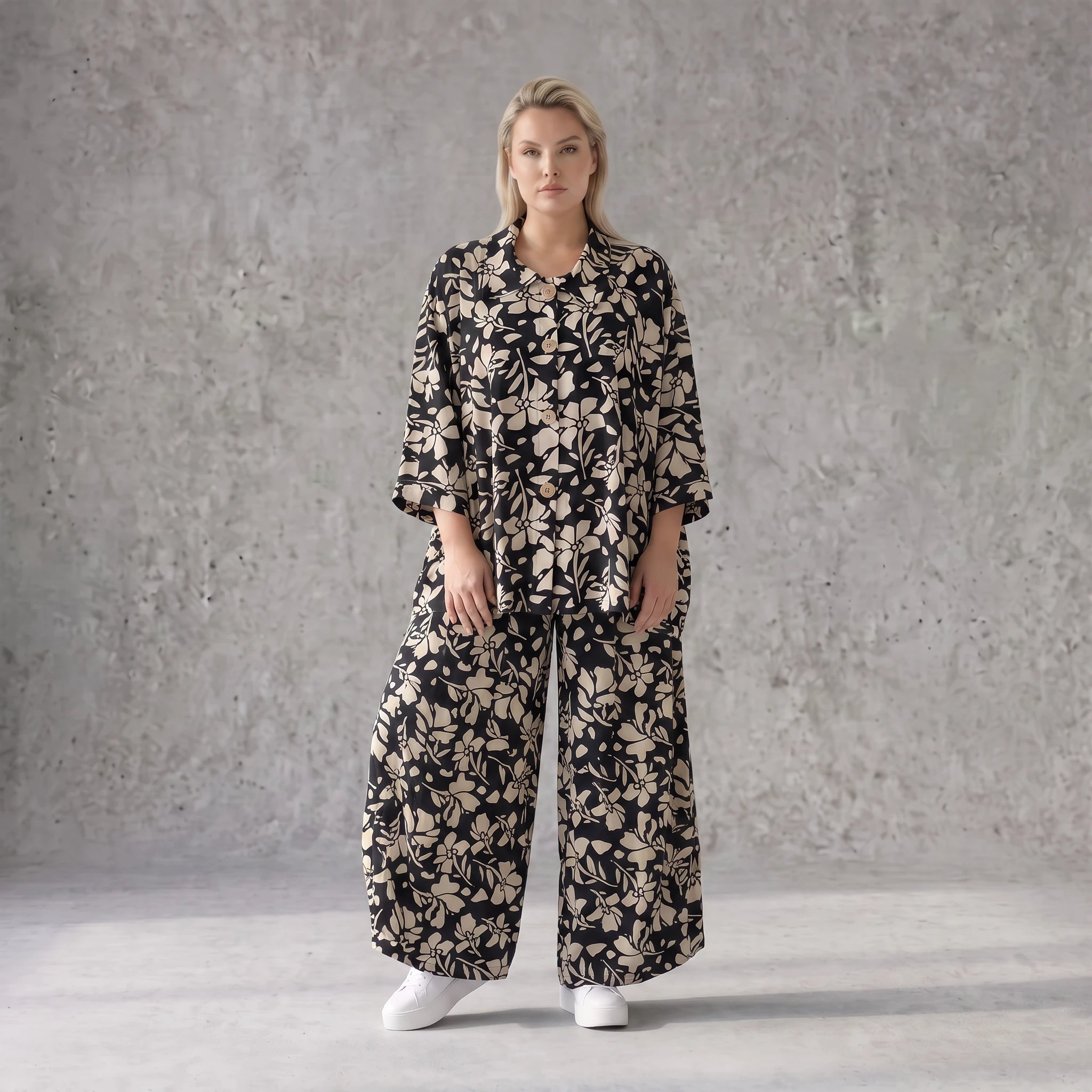 Damen Hose Avantgarde Viskose Schwarz/Ecru, Ballonschnitt, Elastikbund, Oversize große Größen – AKH Fashion