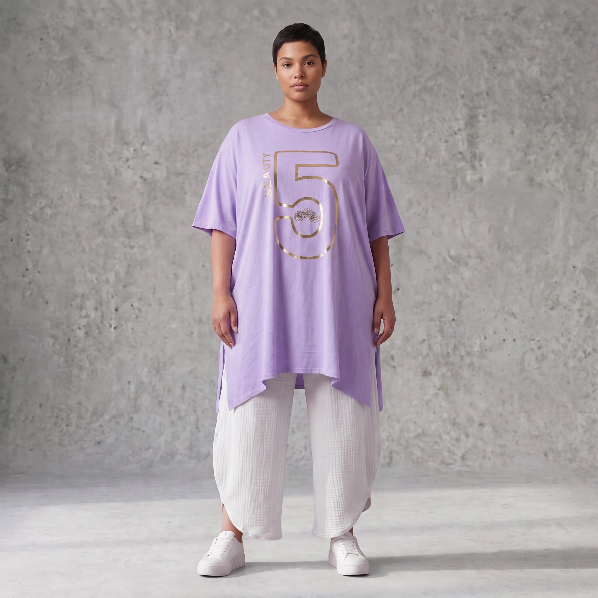 Damen Shirt Avantgarde Baumwolle Lila/Gold, A-Linie, Kurzarm, Schlitze, Oversize große Größen – Funky Diva