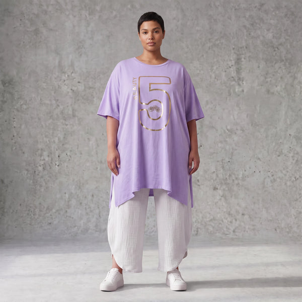 Damen Shirt Avantgarde Baumwolle Lila/Gold, A-Linie, Kurzarm, Schlitze, Oversize große Größen – Funky Diva