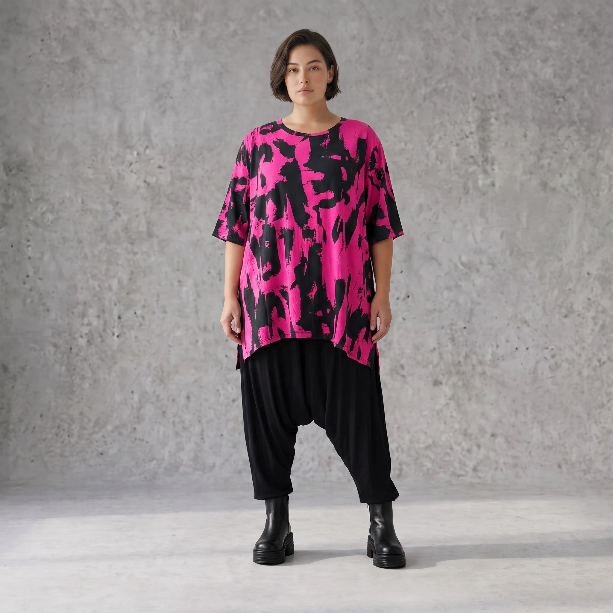 Damen Shirt Avantgarde Baumwolle Pink/Schwarz, A-Form, Kurzarm, Seitenschlitze, Oversize große Größen – Funky Diva