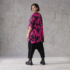 Damen Shirt Avantgarde Baumwolle Pink/Schwarz, A-Form, Kurzarm, Seitenschlitze, Oversize große Größen – Funky Diva