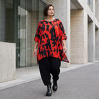 Damen Shirt Avantgarde Baumwolle Rot/Schwarz, A-Form, Kurzarm, Seitenschlitze, Oversize große Größen – Funky Diva