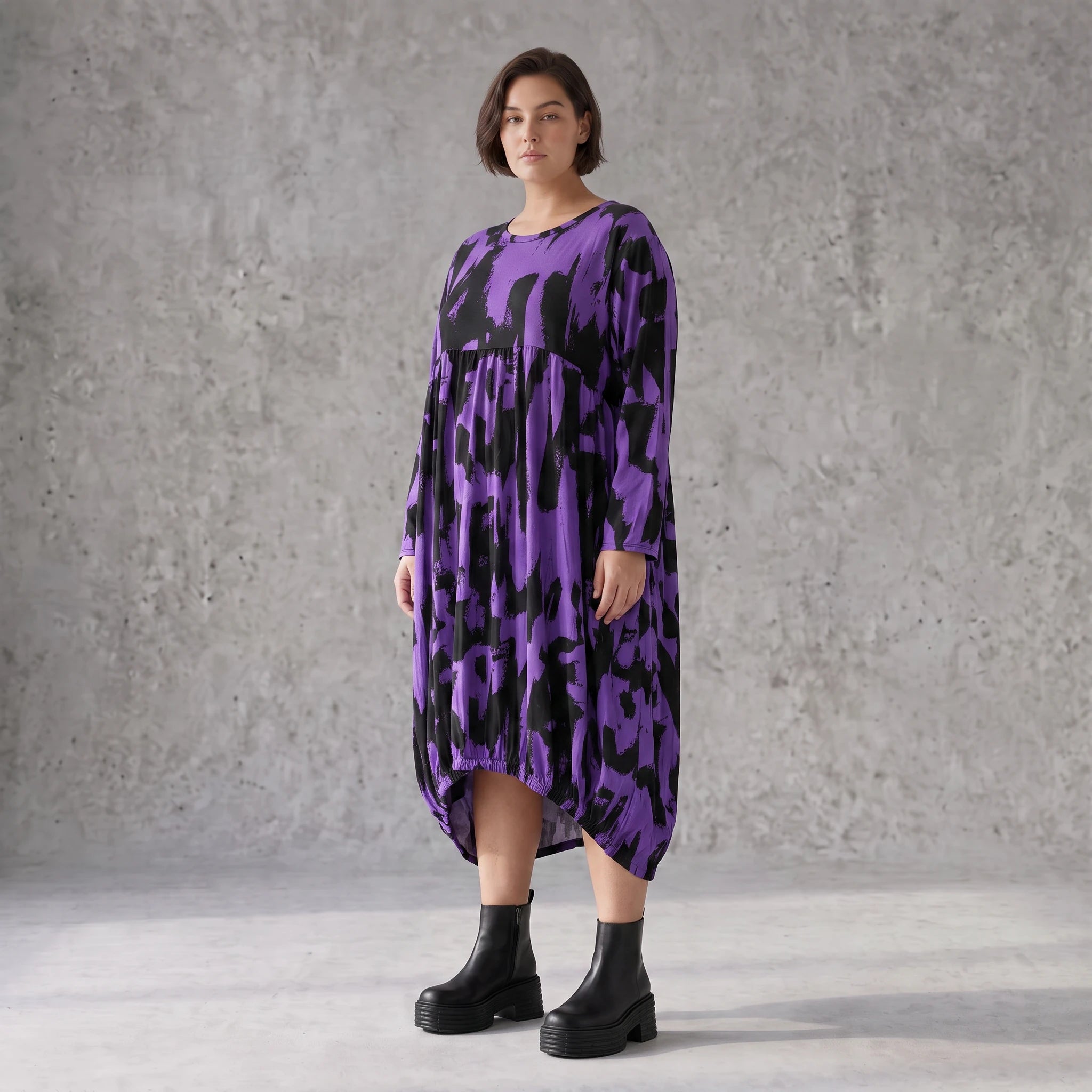 Damen Kleid Avantgarde Baumwolle Schwarz/Violett, Ballonschnitt, Langarm, Flügeltaschen, Oversize große Größen – Funky Diva