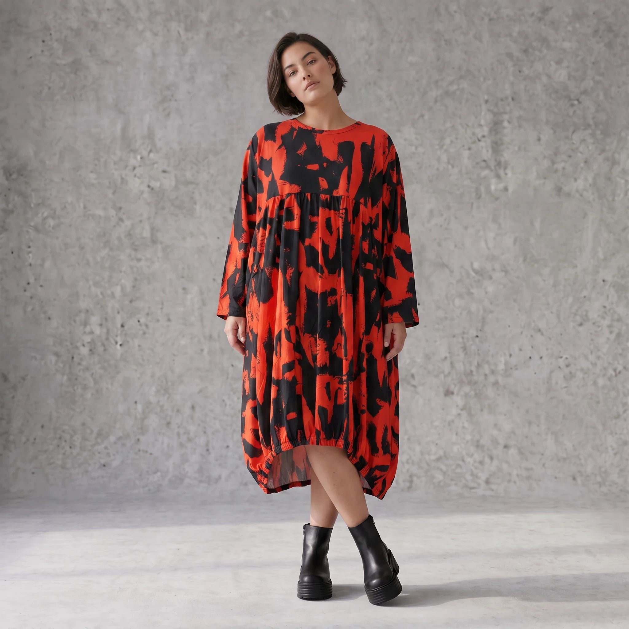 Damen Kleid Avantgarde Baumwolle Rot/Schwarz, Ballonschnitt, Flügeltaschen, Oversize große Größen – Funky Diva