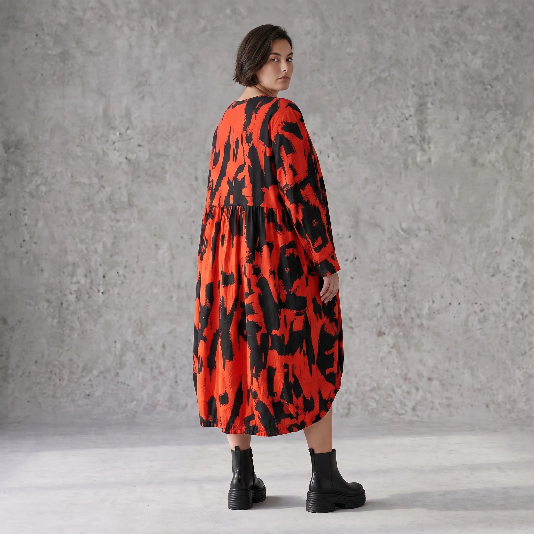 Damen Kleid Avantgarde Baumwolle Rot/Schwarz, Ballonschnitt, Flügeltaschen, Oversize große Größen – Funky Diva
