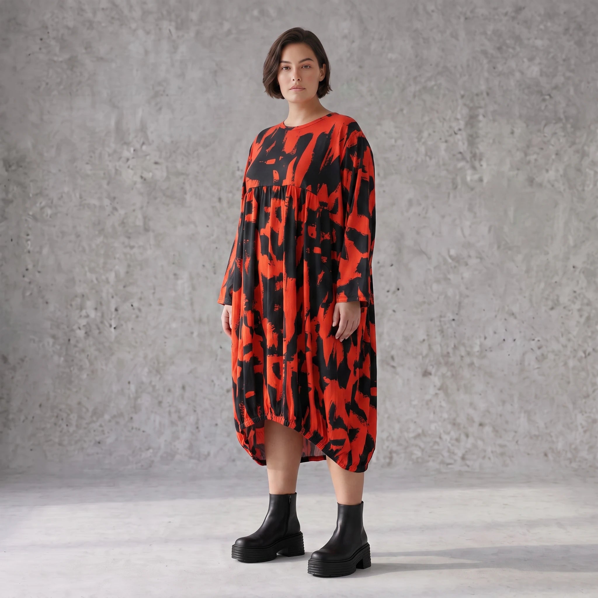Damen Kleid Avantgarde Baumwolle Rot/Schwarz, Ballonschnitt, Flügeltaschen, Oversize große Größen – Funky Diva