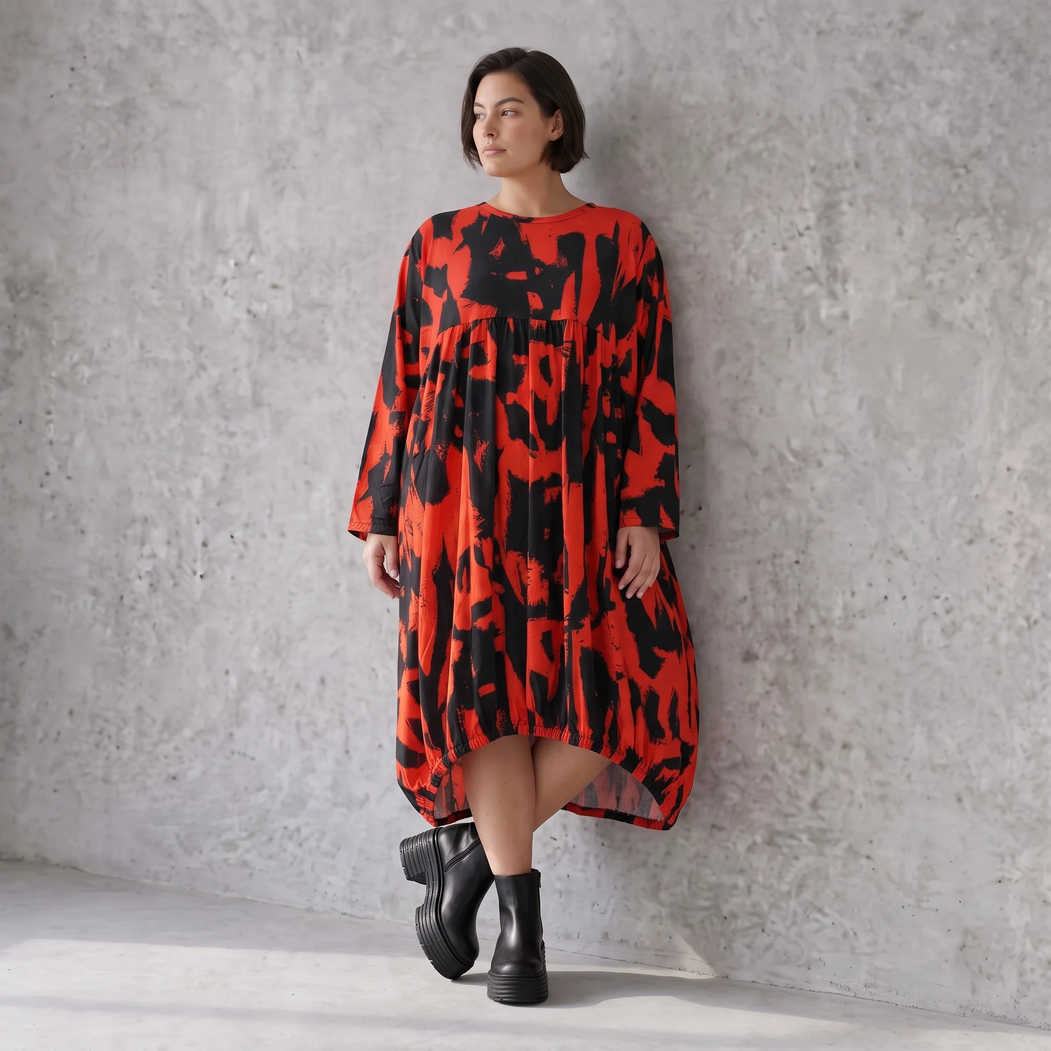 Damen Kleid Avantgarde Baumwolle Rot/Schwarz, Ballonschnitt, Flügeltaschen, Oversize große Größen – Funky Diva
