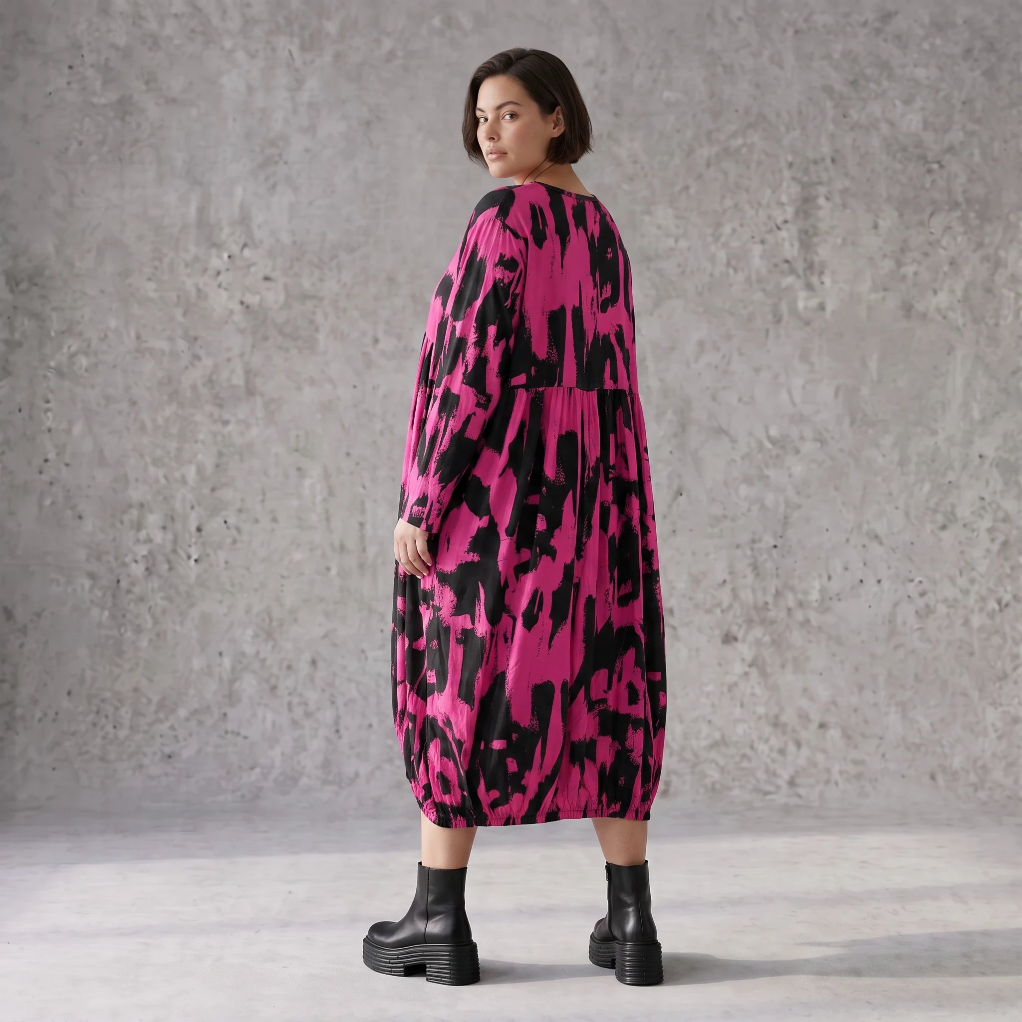 Damen Kleid Avantgarde Baumwolle Pink/Schwarz, Ballonschnitt, Elastikbund, Oversize große Größen – Funky Diva