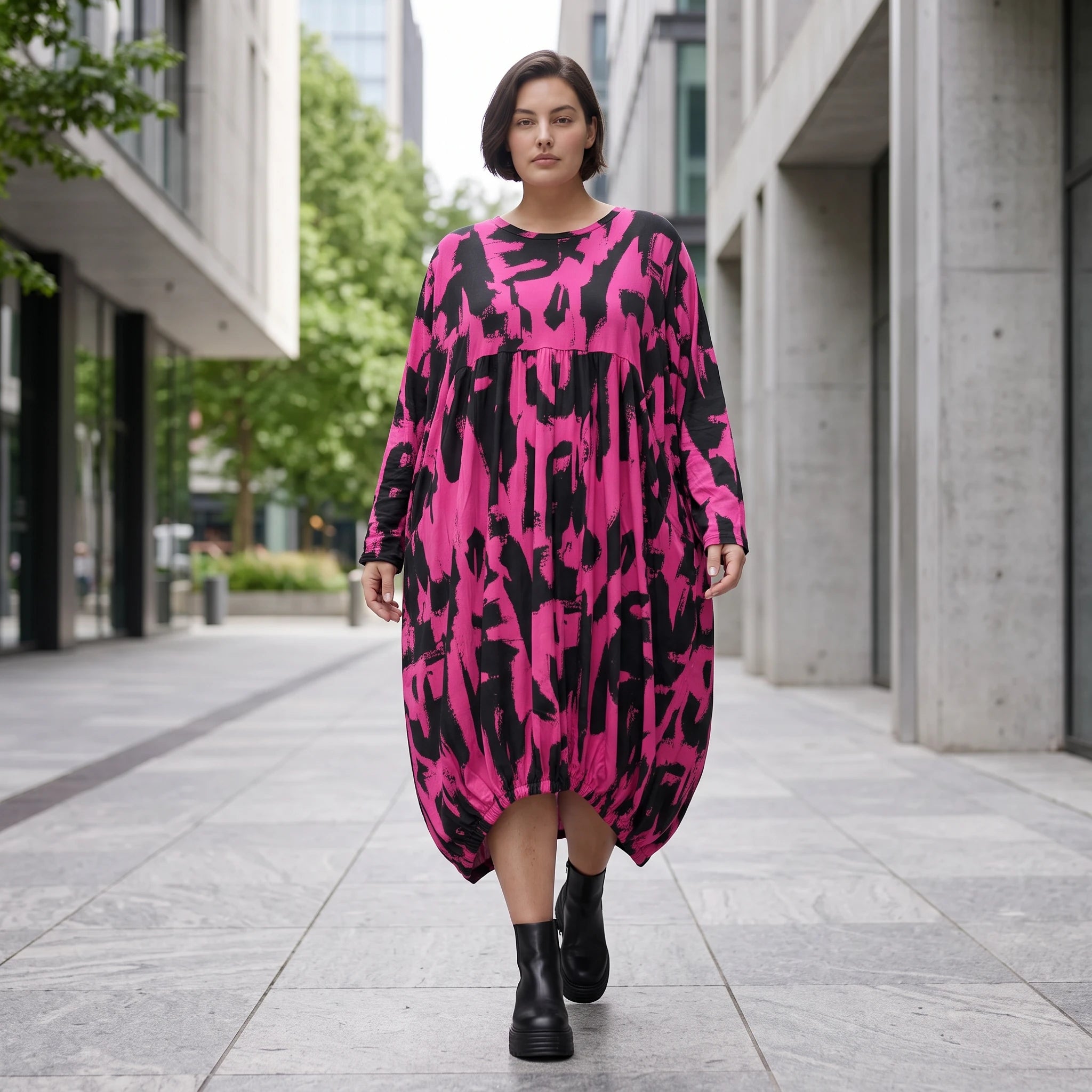 Damen Kleid Avantgarde Baumwolle Pink/Schwarz, Ballonschnitt, Elastikbund, Oversize große Größen – Funky Diva