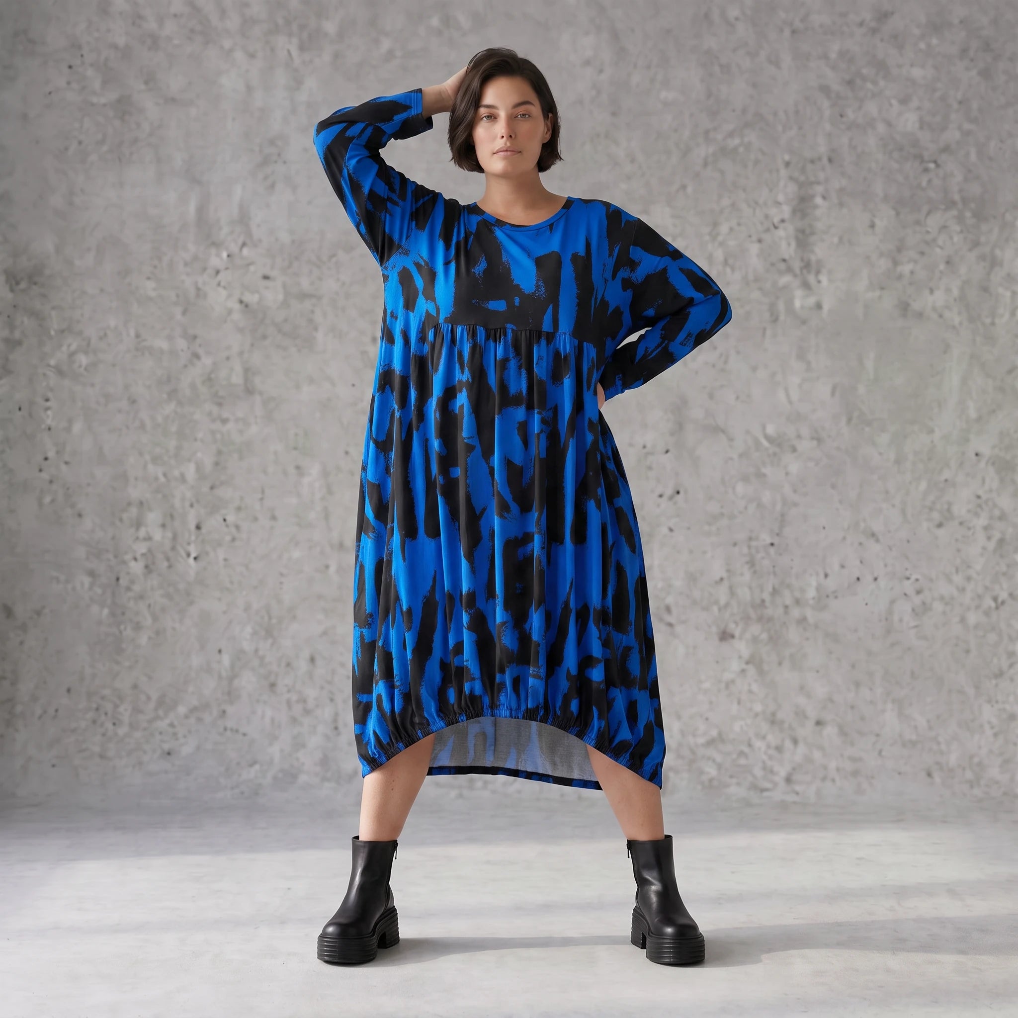 Damen Kleid Avantgarde Baumwolle Blau/Schwarz, Ballonschnitt, Flügeltaschen, Oversize große Größen – Funky Diva