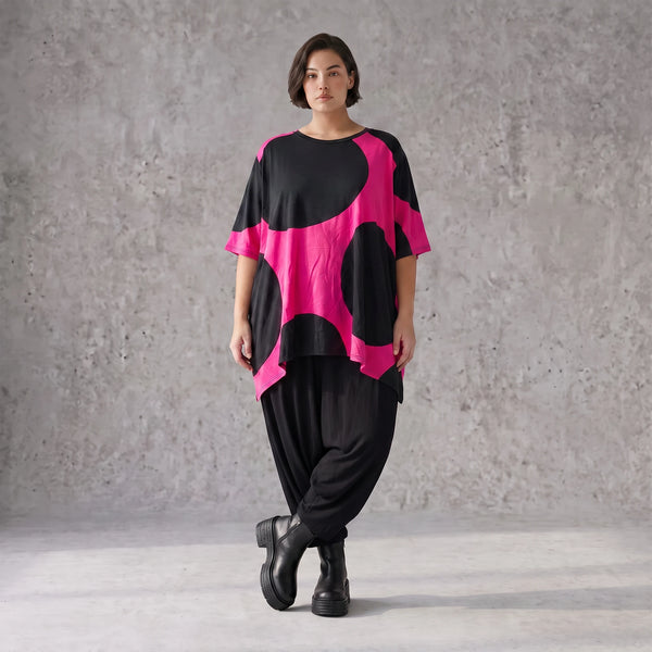 Damen Shirt Avantgarde Baumwolle Pink/Schwarz, A-Form, Punkte, Kurzarm, Seitenschlitze, Oversize große Größen – Funky Diva