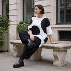 Damen Shirt Avantgarde Baumwolle Schwarz/Weiß, A-Form, Punkte, Kurzarm, Seitenschlitze, Oversize große Größen – Funky Diva
