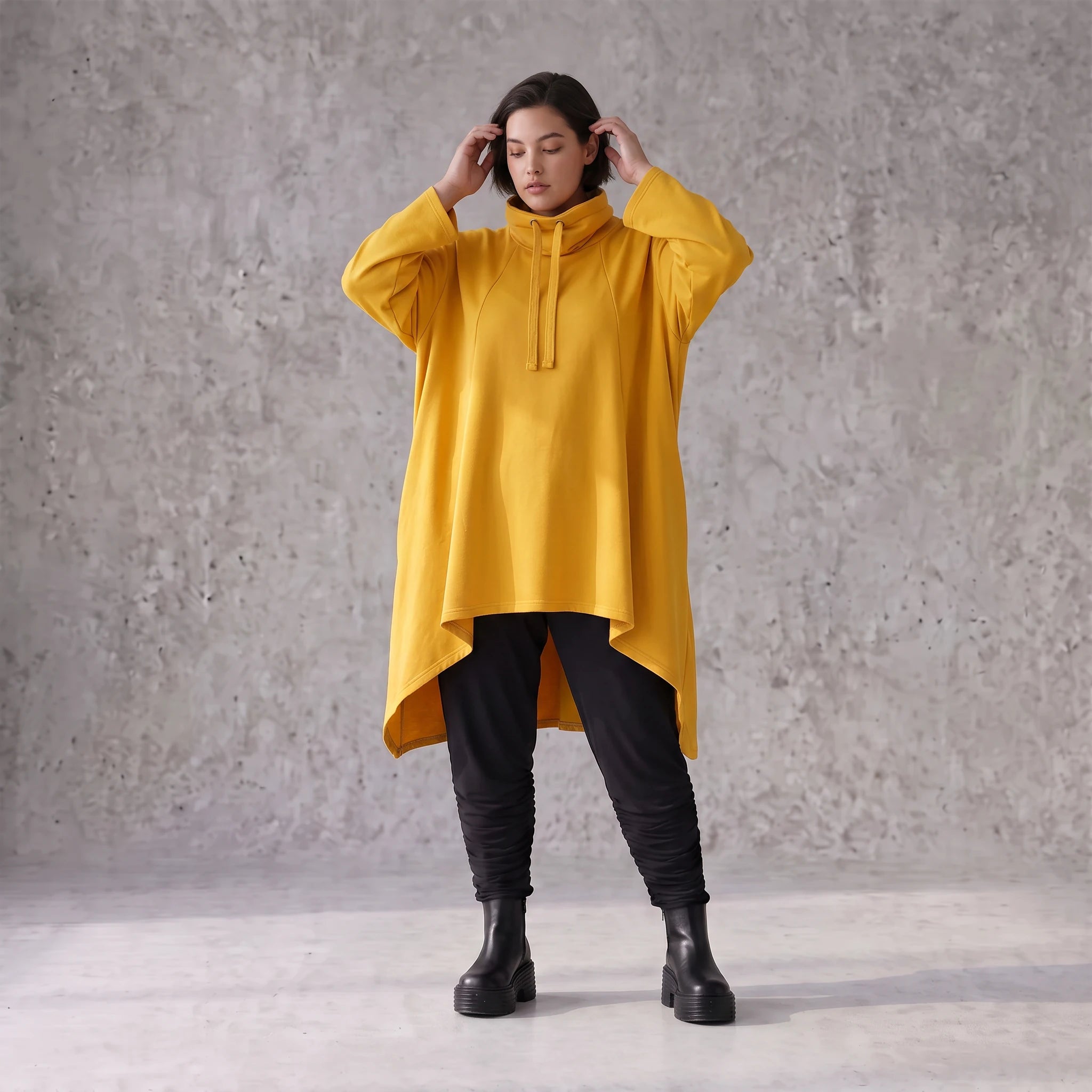 Damen Shirt Avantgarde Baumwolle Senfgelb, Vokuhila-Form, Kapuze, Oversize große Größen – Rafay