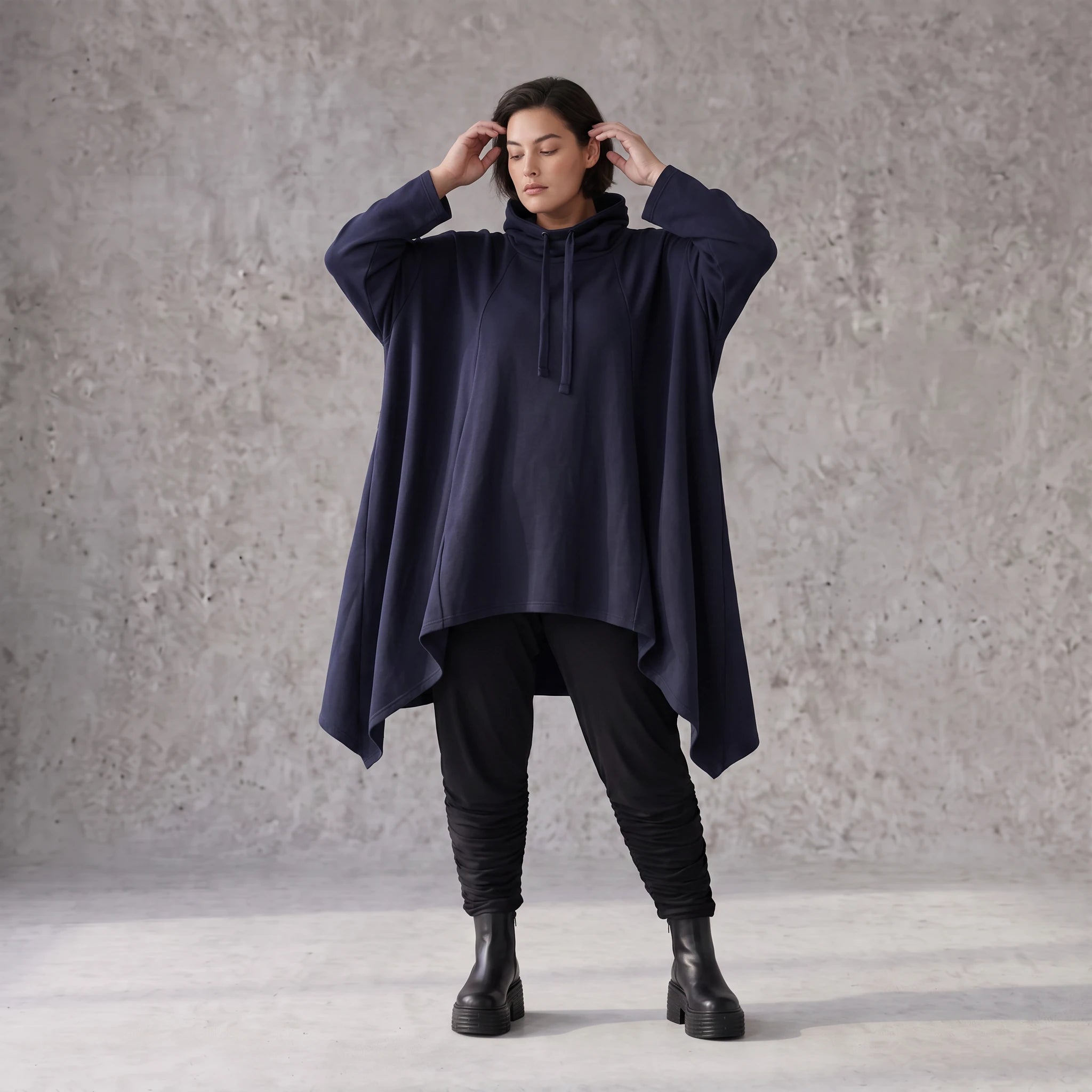 Damen Shirt Avantgarde Baumwolle Dunkelblau, Vokuhila-Schnitt, Kapuze, Oversize große Größen – Rafay