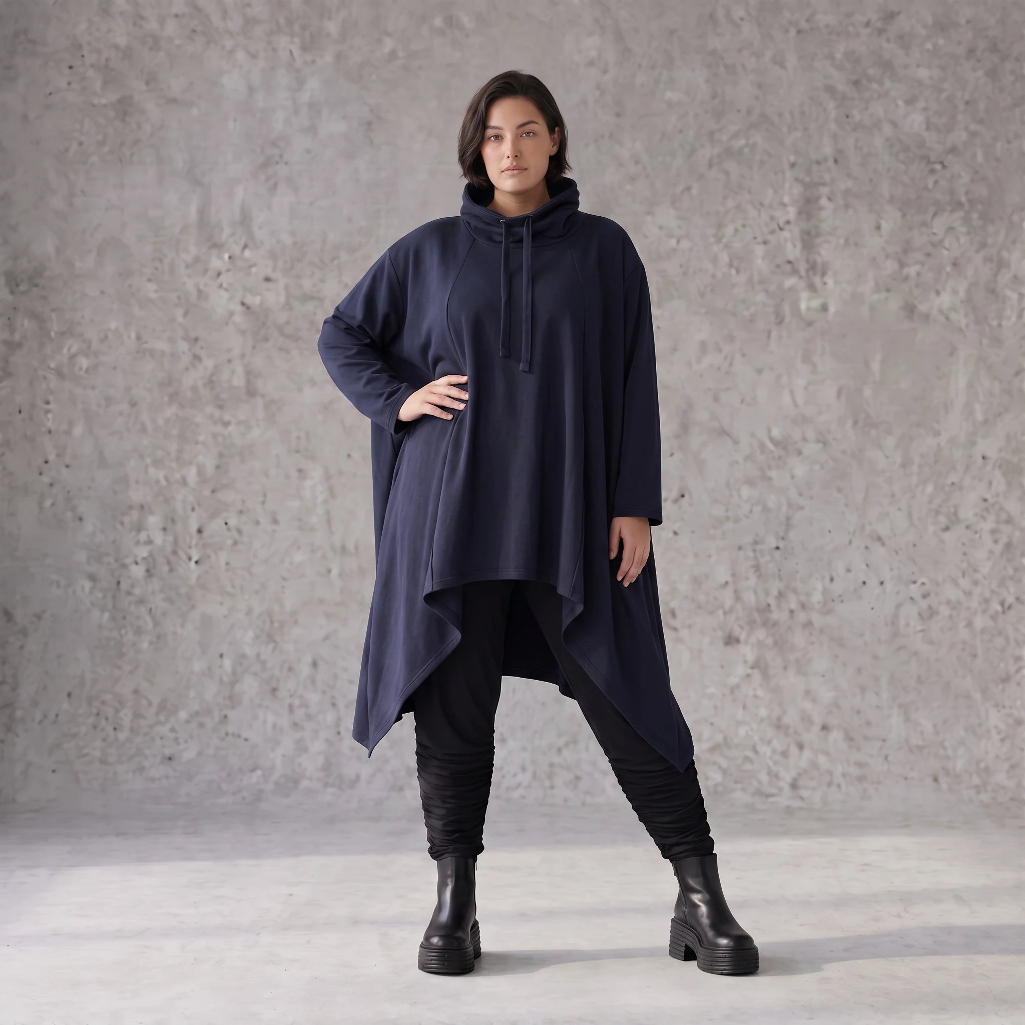 Damen Shirt Avantgarde Baumwolle Dunkelblau, Vokuhila-Schnitt, Kapuze, Oversize große Größen – Rafay