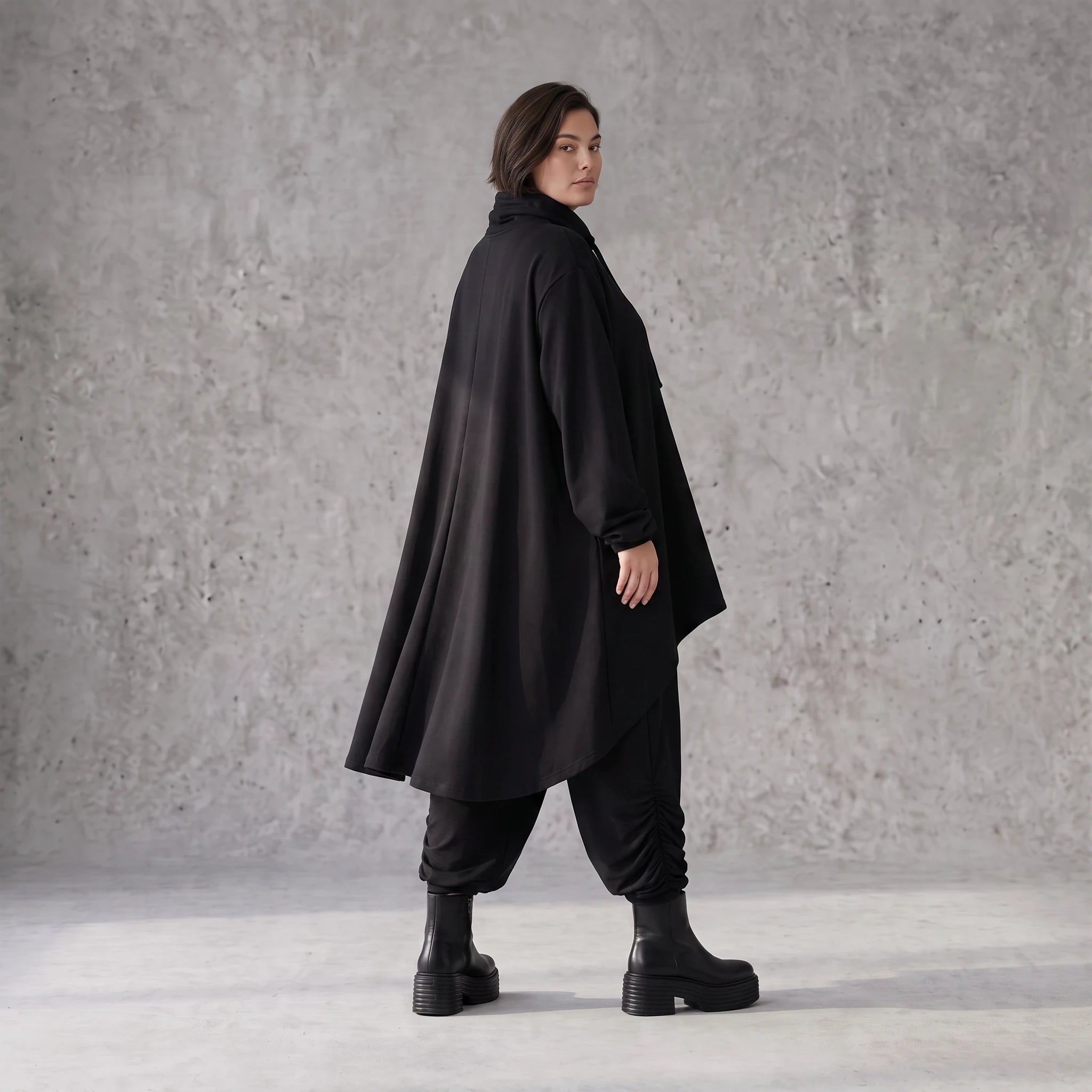 Damen Shirt Avantgarde Baumwolle Schwarz, Vokuhila, Langarm, Kapuze, Oversize große Größen – Rafay