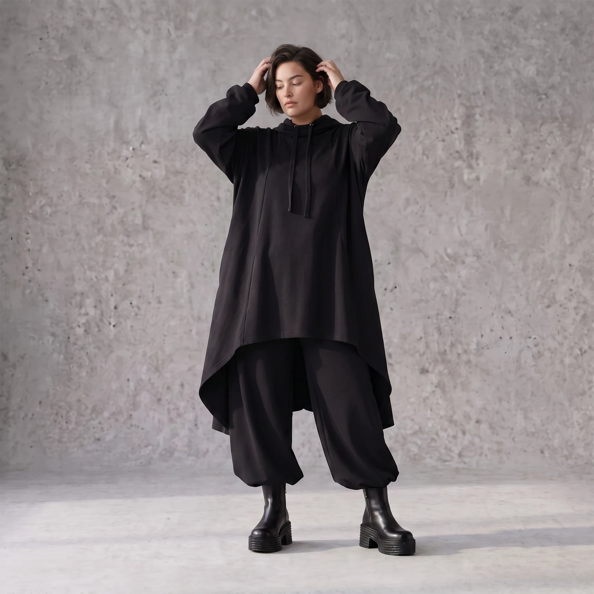 Damen Shirt Avantgarde Baumwolle Schwarz, Vokuhila, Langarm, Kapuze, Oversize große Größen – Rafay