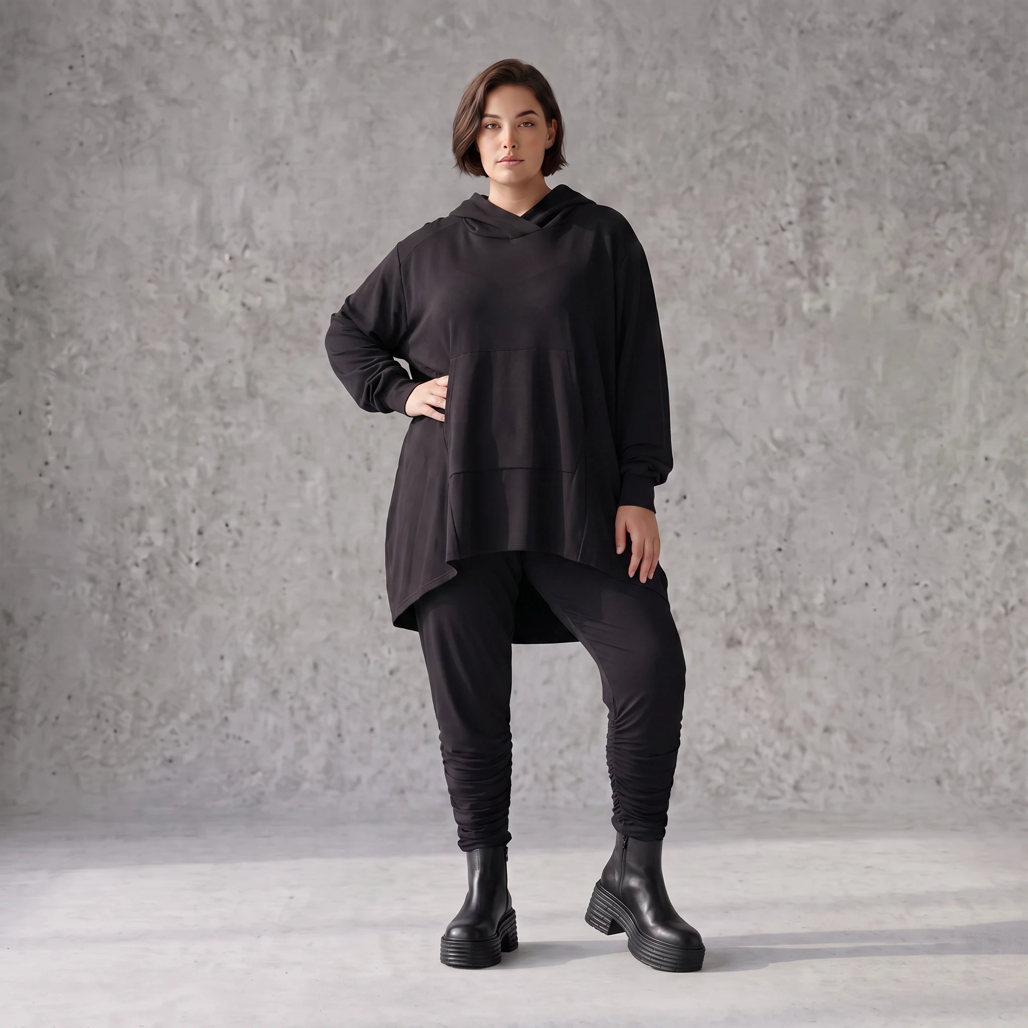 Damen Hoody Avantgarde Baumwolle Schwarz, gerundeter Schnitt, 7/8-Arm, Kapuze, Oversize große Größen – Rafay
