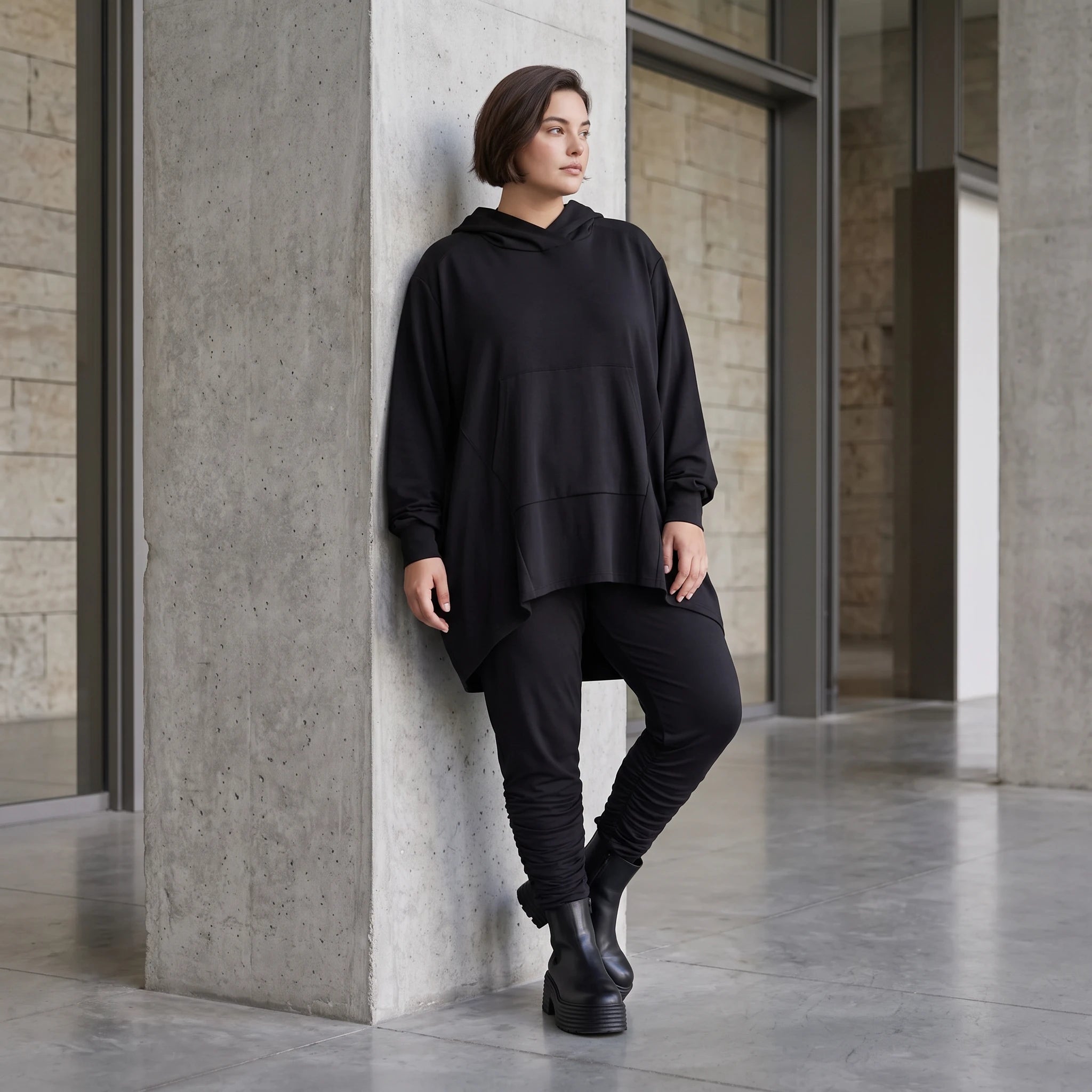 Damen Hoody Avantgarde Baumwolle Schwarz, gerundeter Schnitt, 7/8-Arm, Kapuze, Oversize große Größen – Rafay