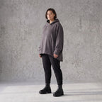 Damen Hoody Avantgarde Baumwolle Dunkelgrau, gerundeter Schnitt, Kapuze, Oversize große Größen – Rafay