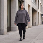 Damen Hoody Avantgarde Baumwolle Dunkelgrau, gerundeter Schnitt, Kapuze, Oversize große Größen – Rafay