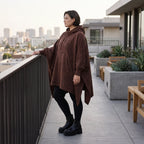 Damen Poncho Avantgarde Baumwolle Schokobraun, kastiger Schnitt, Kapuze, Oversize große Größen – Rafay