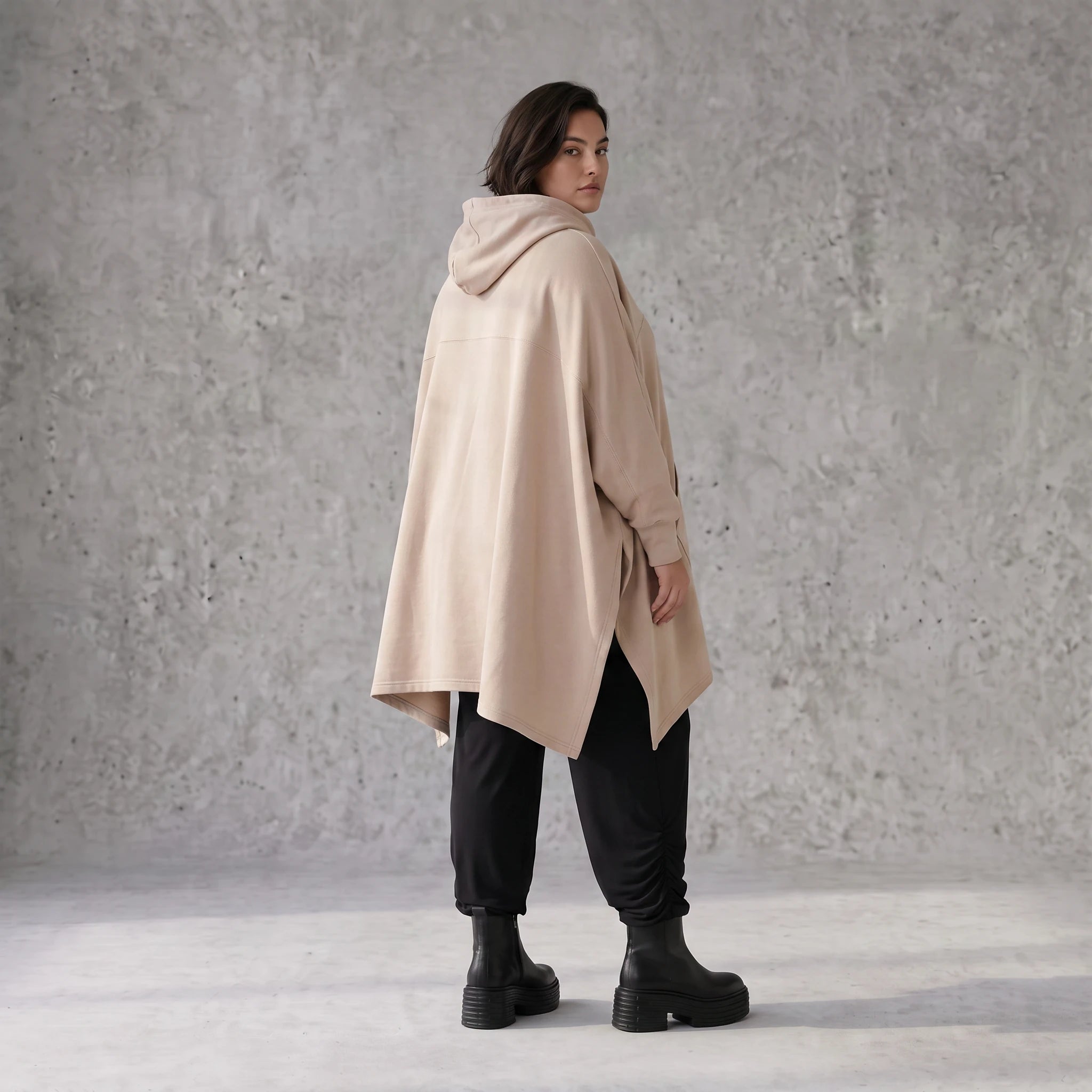 Damen Poncho Avantgarde Baumwolle Sand, kastiger Schnitt, Kapuze, Oversize große Größen – Rafay