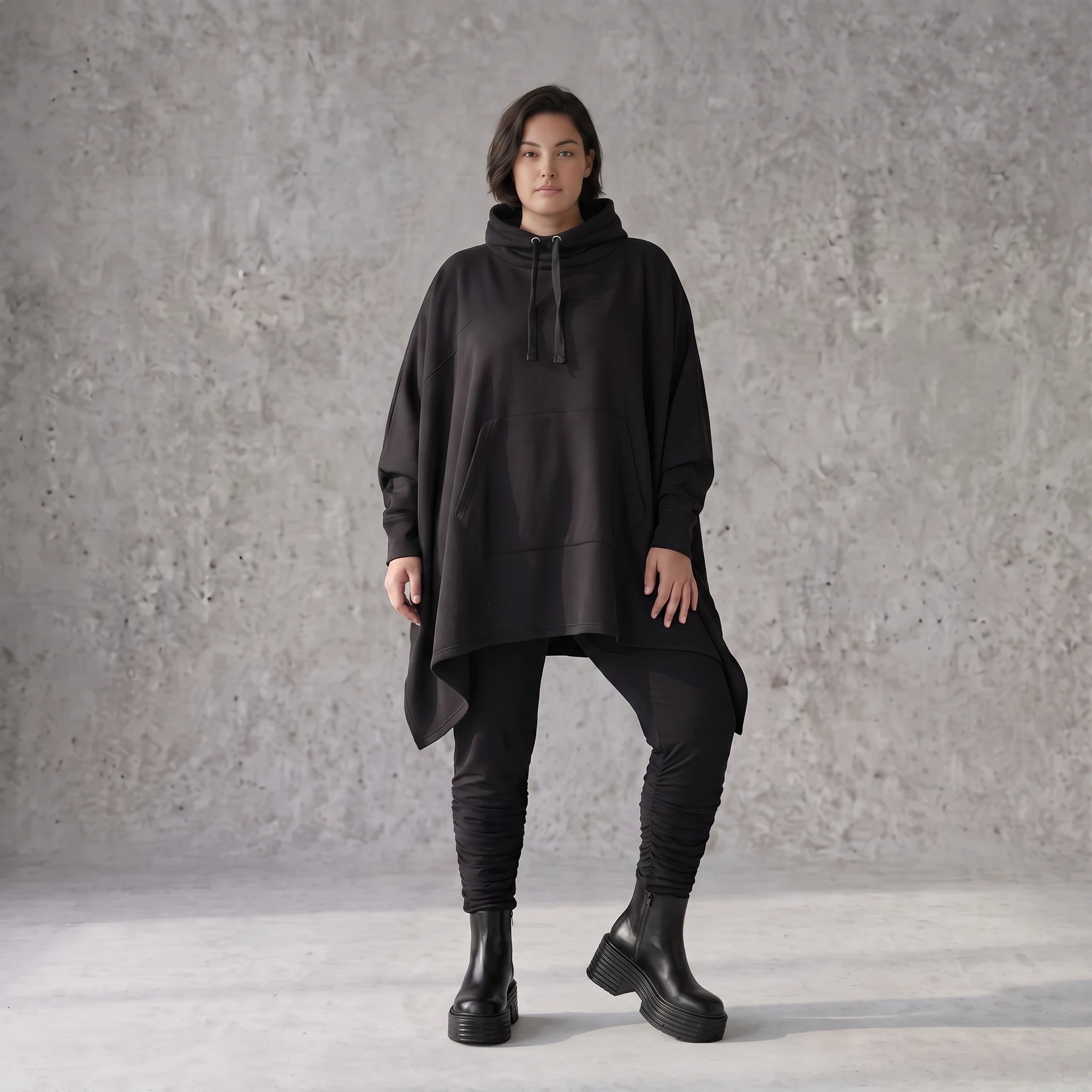 Damen Poncho Avantgarde Baumwolle Schwarz, kastiger Schnitt, Kapuze, Oversize große Größen – Rafay