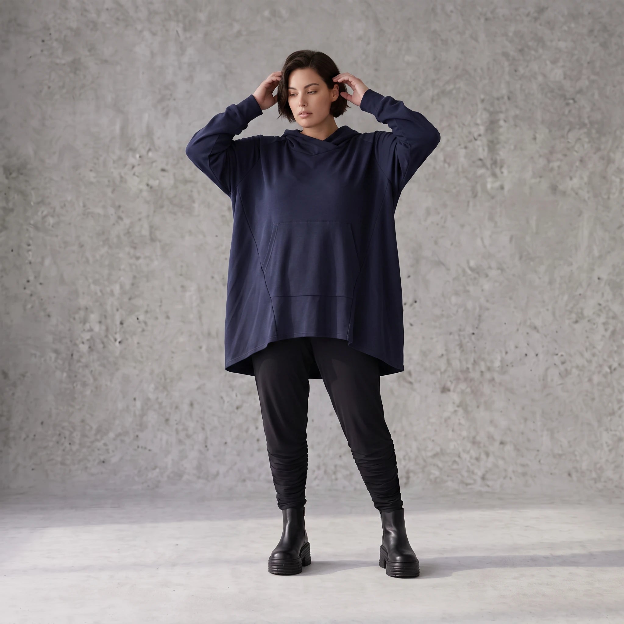 Damen Hoody Avantgarde Baumwolle Dunkelblau, gerundeter Schnitt, 7/8-Arm, Kapuze, Oversize große Größen – Rafay