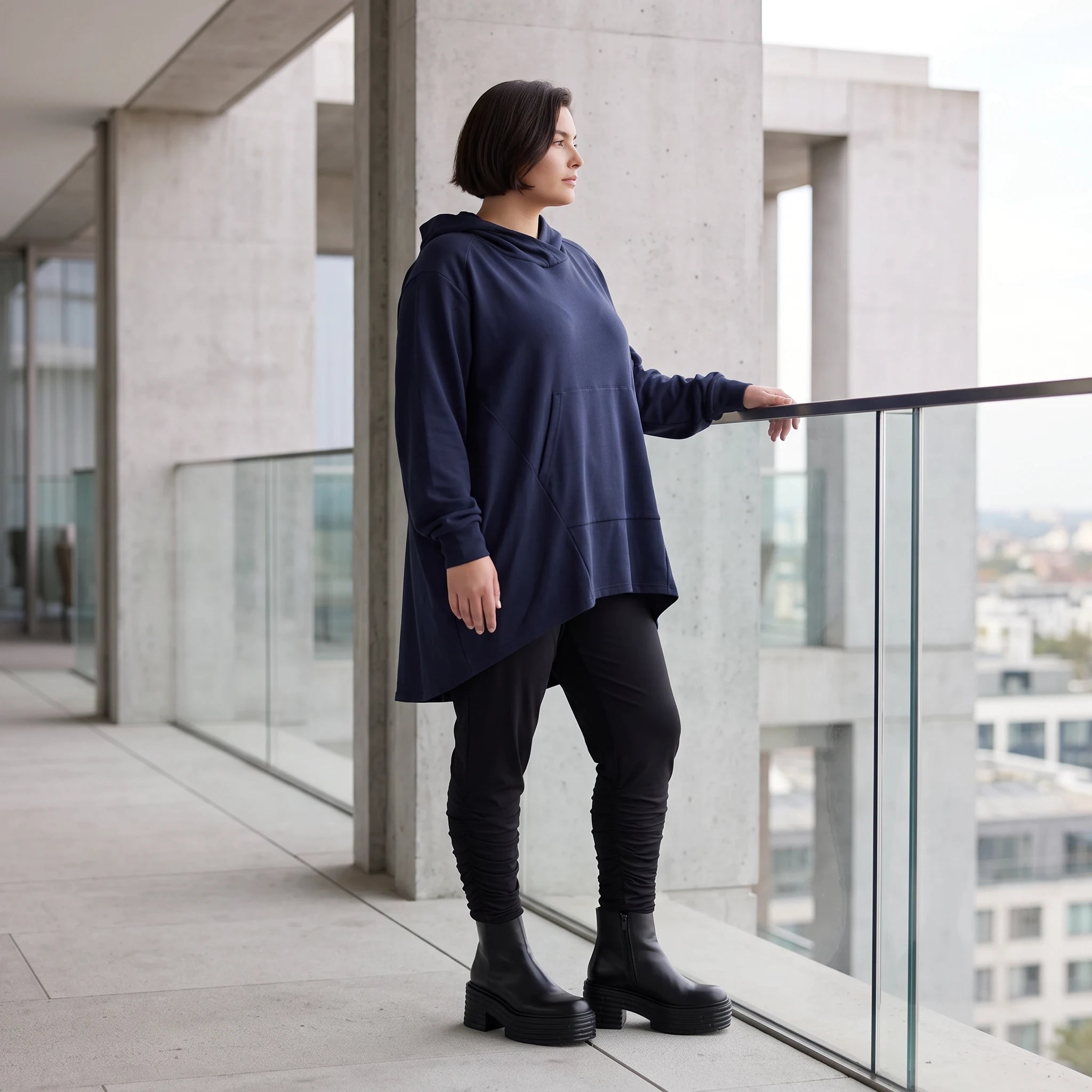 Damen Hoody Avantgarde Baumwolle Dunkelblau, gerundeter Schnitt, 7/8-Arm, Kapuze, Oversize große Größen – Rafay