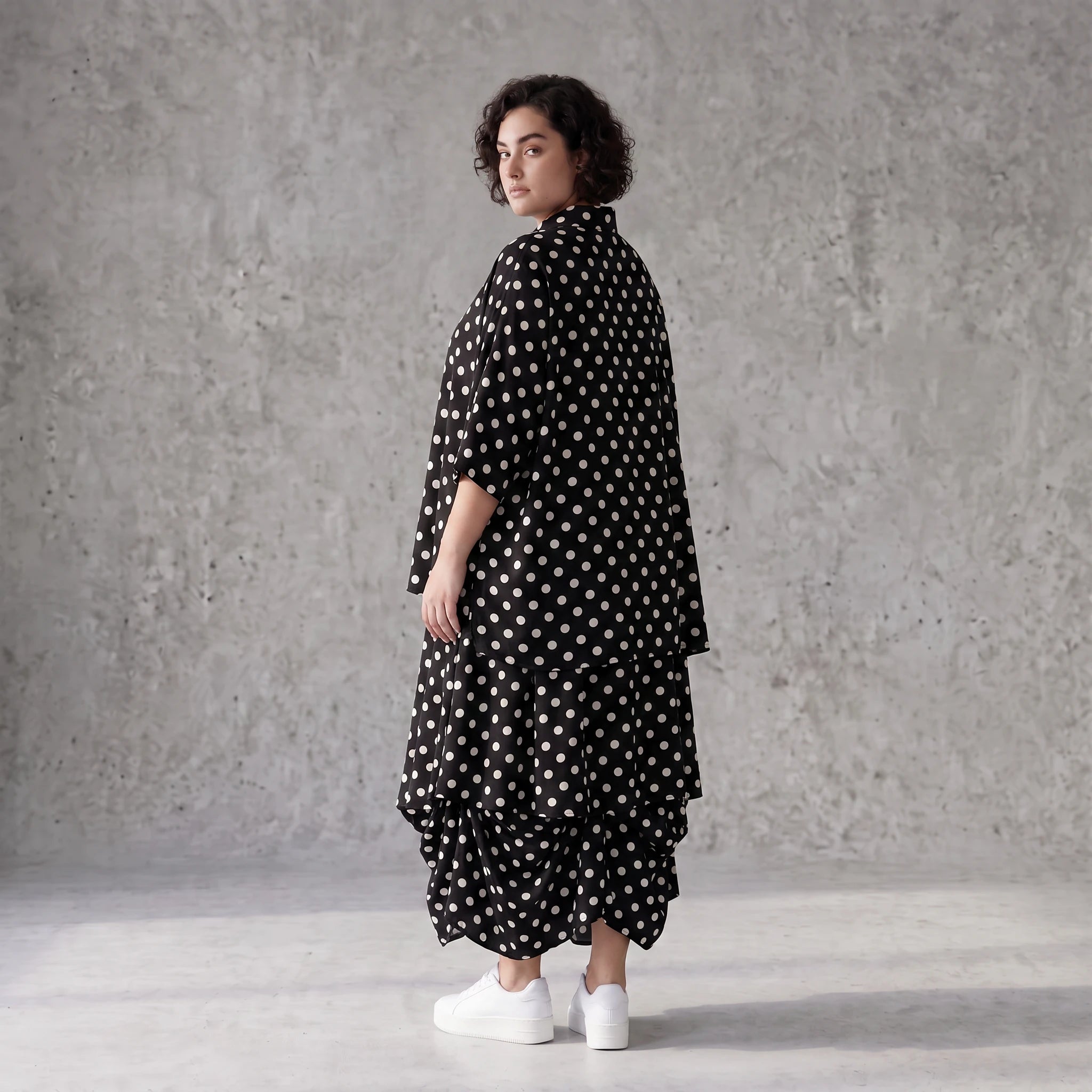 Damen Rock Avantgarde Viskose Schwarz/Weiß, Ballonschnitt, Punkte, Elastikbund, Oversize große Größen – AKH Premium
