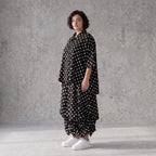 Damen Rock Avantgarde Viskose Schwarz/Weiß, Ballonschnitt, Punkte, Elastikbund, Oversize große Größen – AKH Premium
