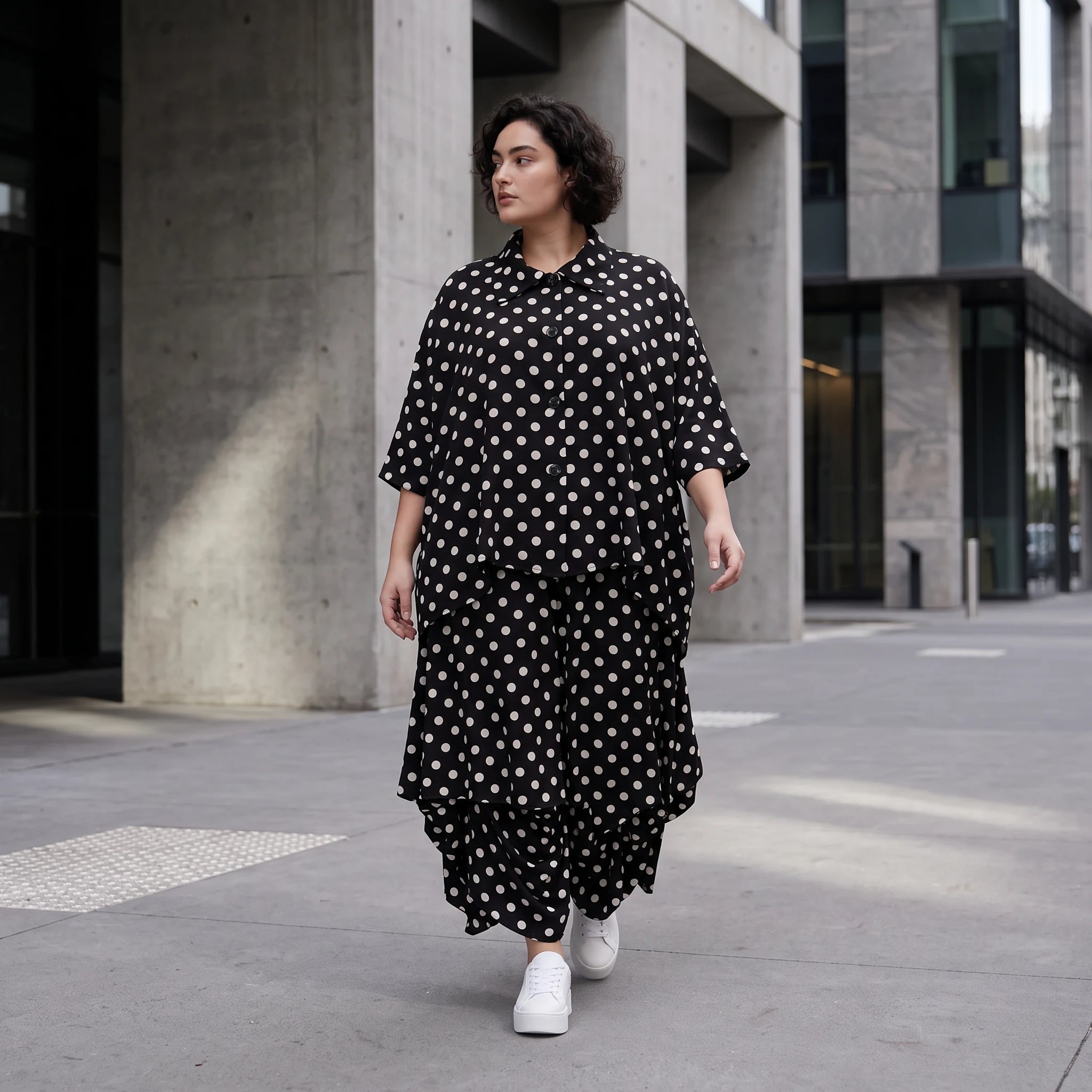 Damen Rock Avantgarde Viskose Schwarz/Weiß, Ballonschnitt, Punkte, Elastikbund, Oversize große Größen – AKH Premium