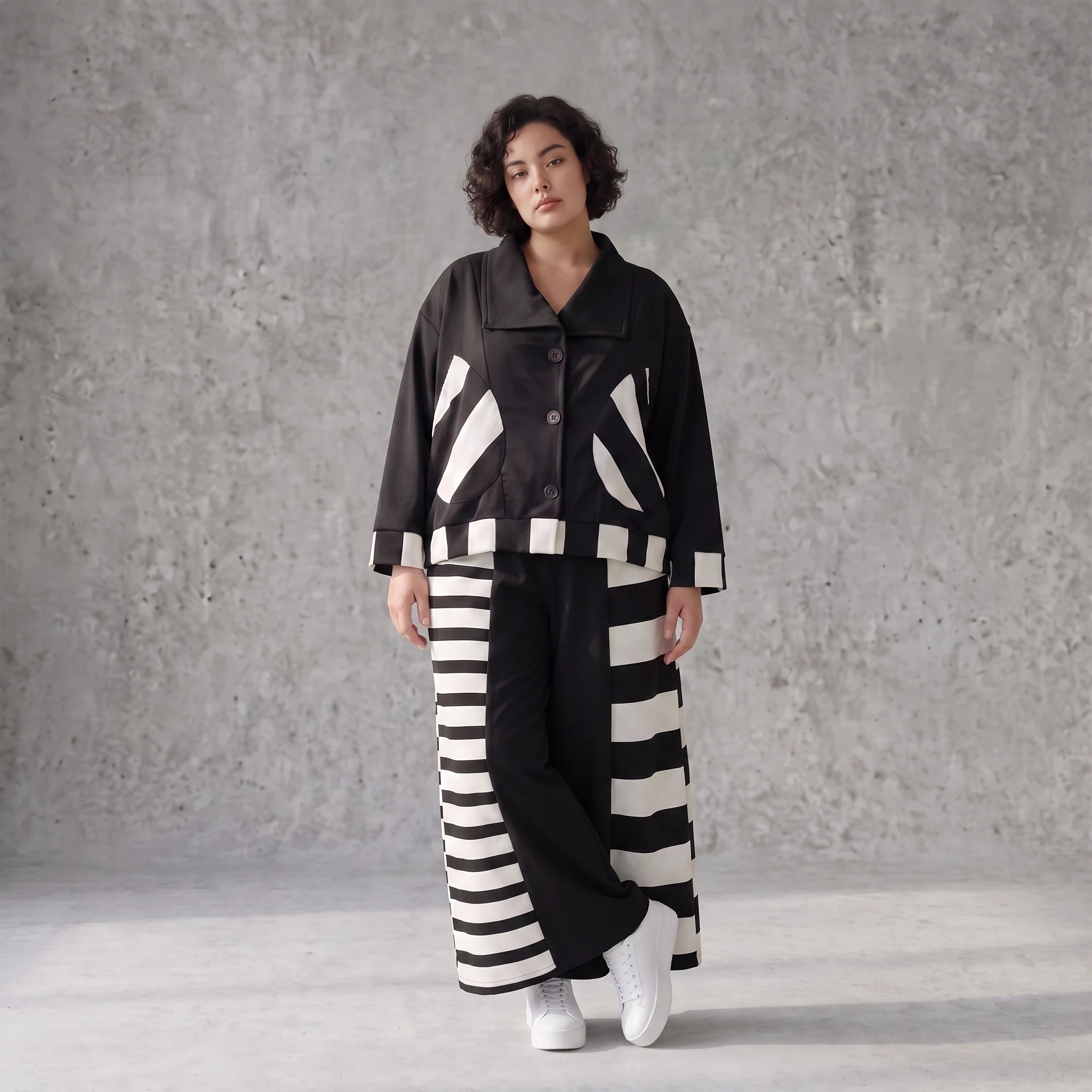 Damen Jacke Avantgarde Rayon Schwarz/Weiß, kastiger Schnitt, Oversize große Größen – AKH Premium