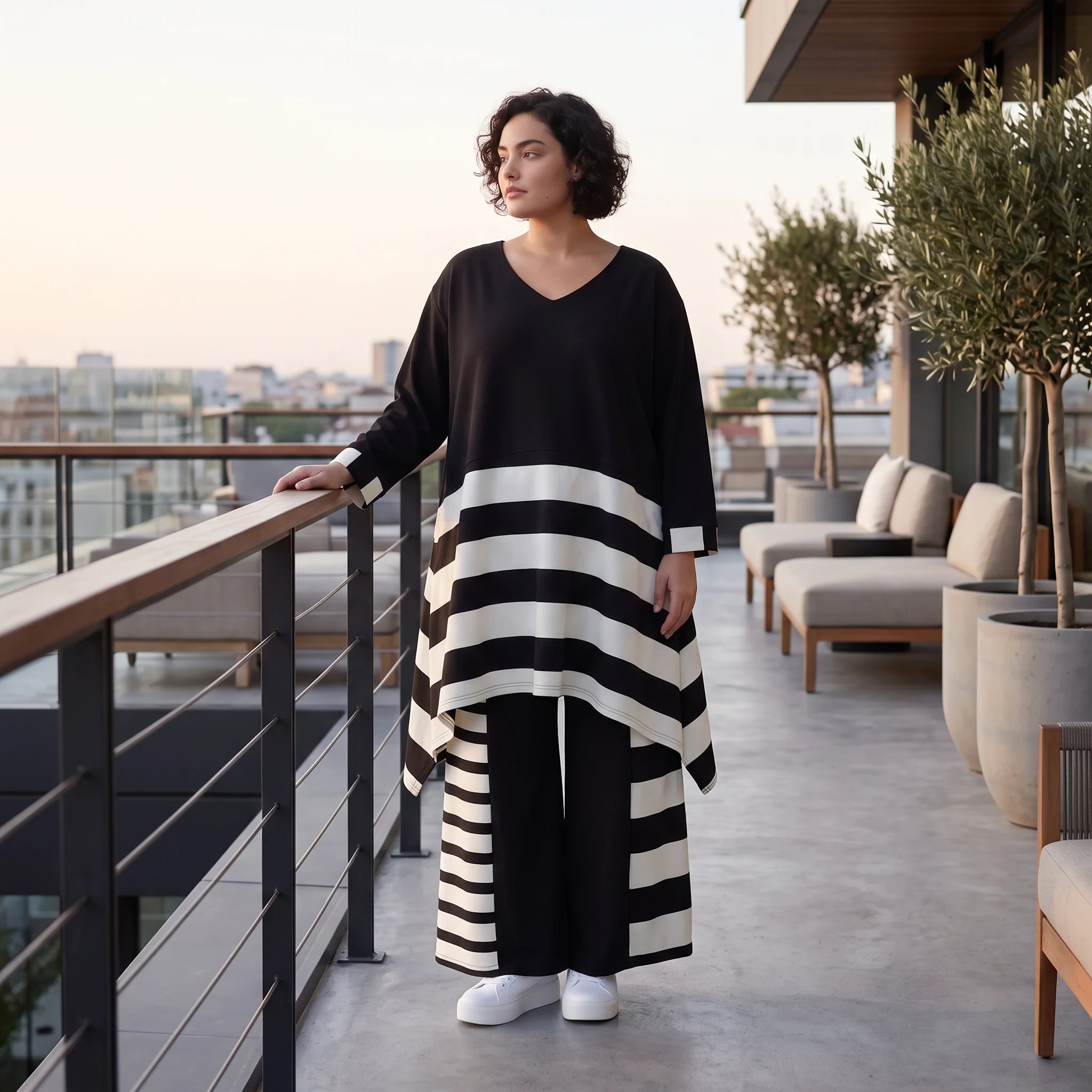 Damen Shirt Avantgarde Rayon Schwarz/Weiß, A-Linie, Oversize große Größen – AKH Premium