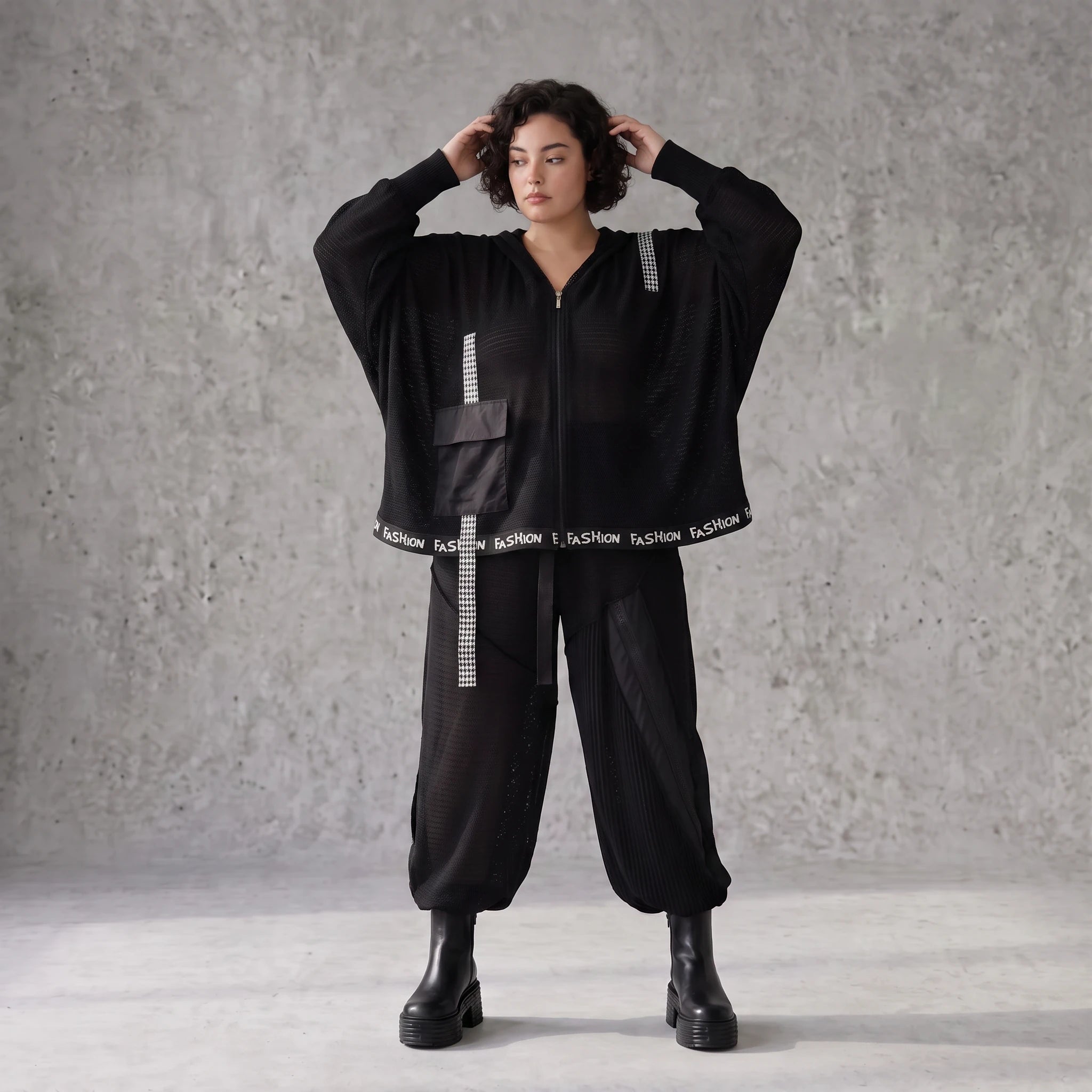 Damen Hose Avantgarde Baumwolle Schwarz, gerader Schnitt, Oversize große Größen – AKH Premium