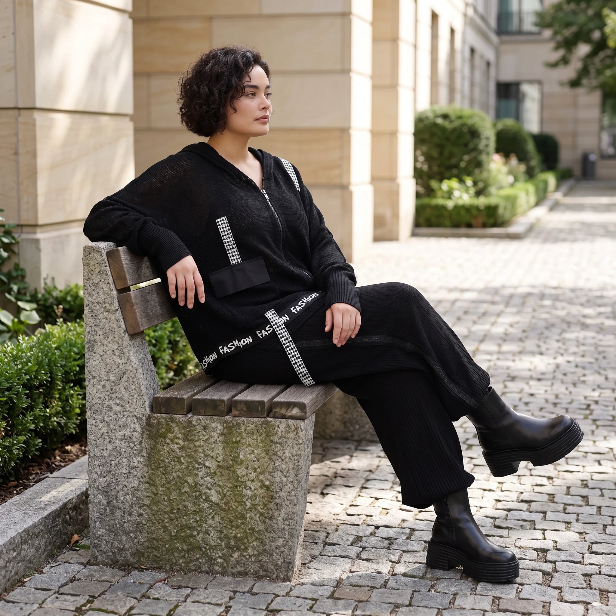 Damen Jacke Avantgarde Baumwolle Schwarz, Kapuze, Oversize große Größen – AKH Premium