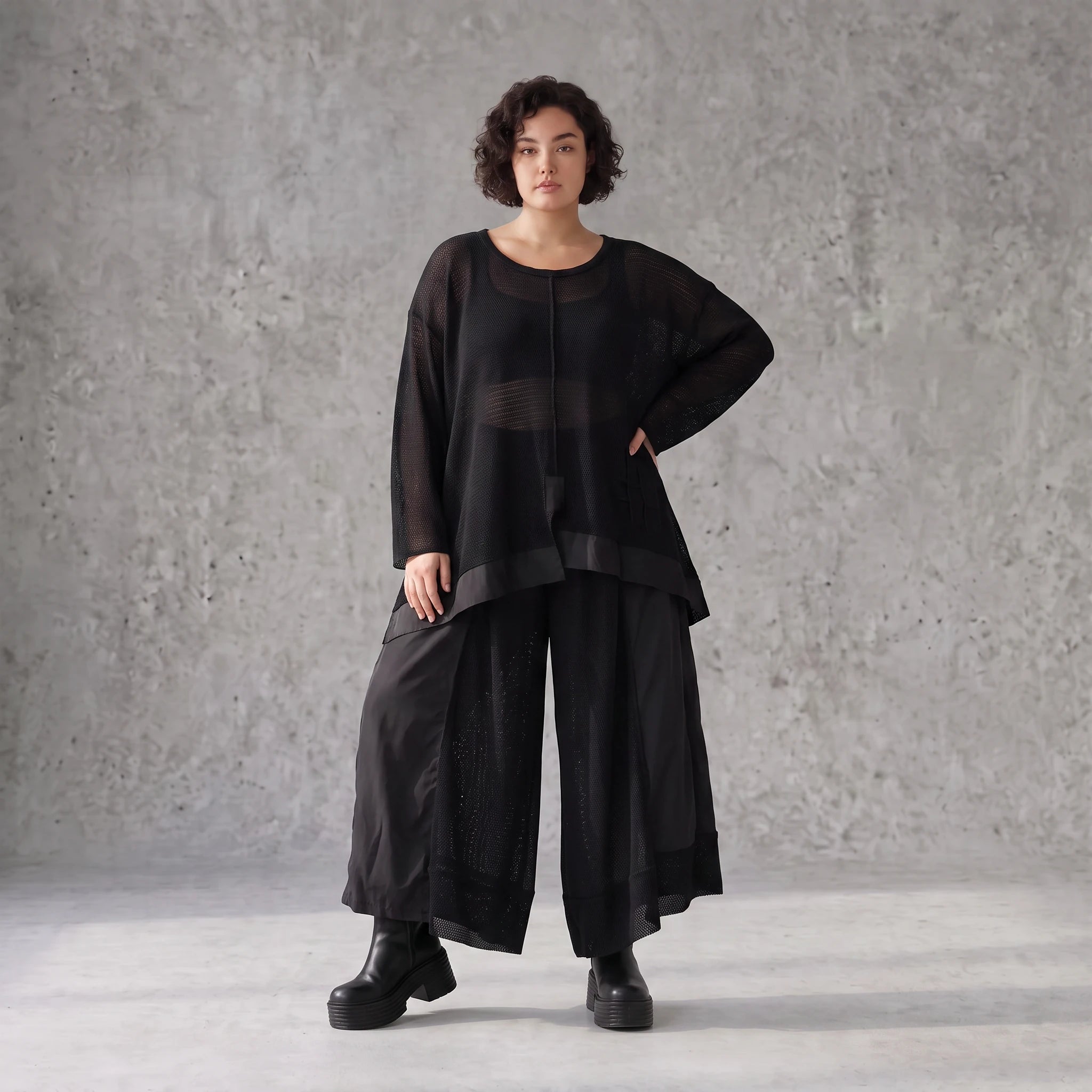 Damen Shirt Avantgarde Baumwolle Schwarz, A-Linie, Langarm, Oversize große Größen – AKH Premium