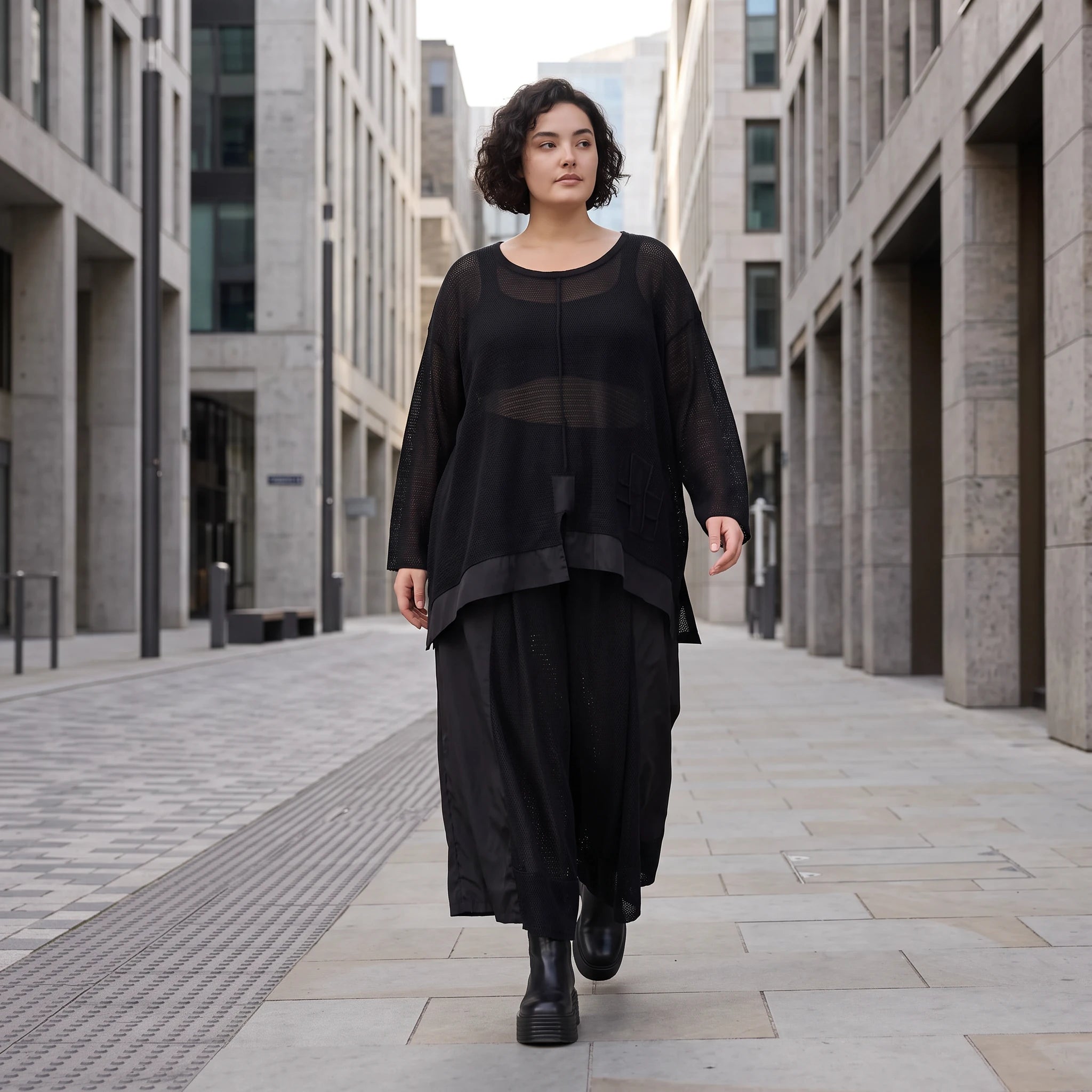 Damen Shirt Avantgarde Baumwolle Schwarz, A-Linie, Langarm, Oversize große Größen – AKH Premium