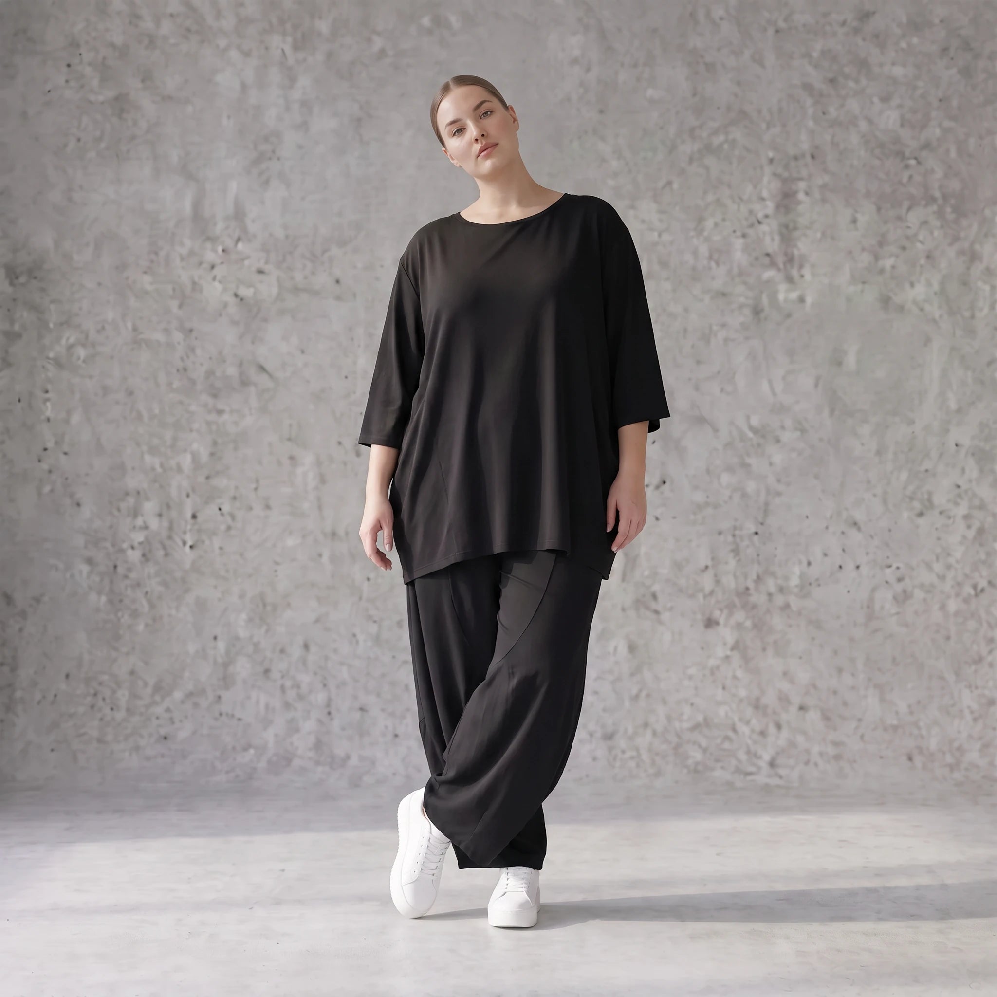 Damen Shirt Avantgarde Lyocell Schwarz, A-Linie, 3/4-Arm, Flügeltaschen, Oversize große Größen – AKH Premium