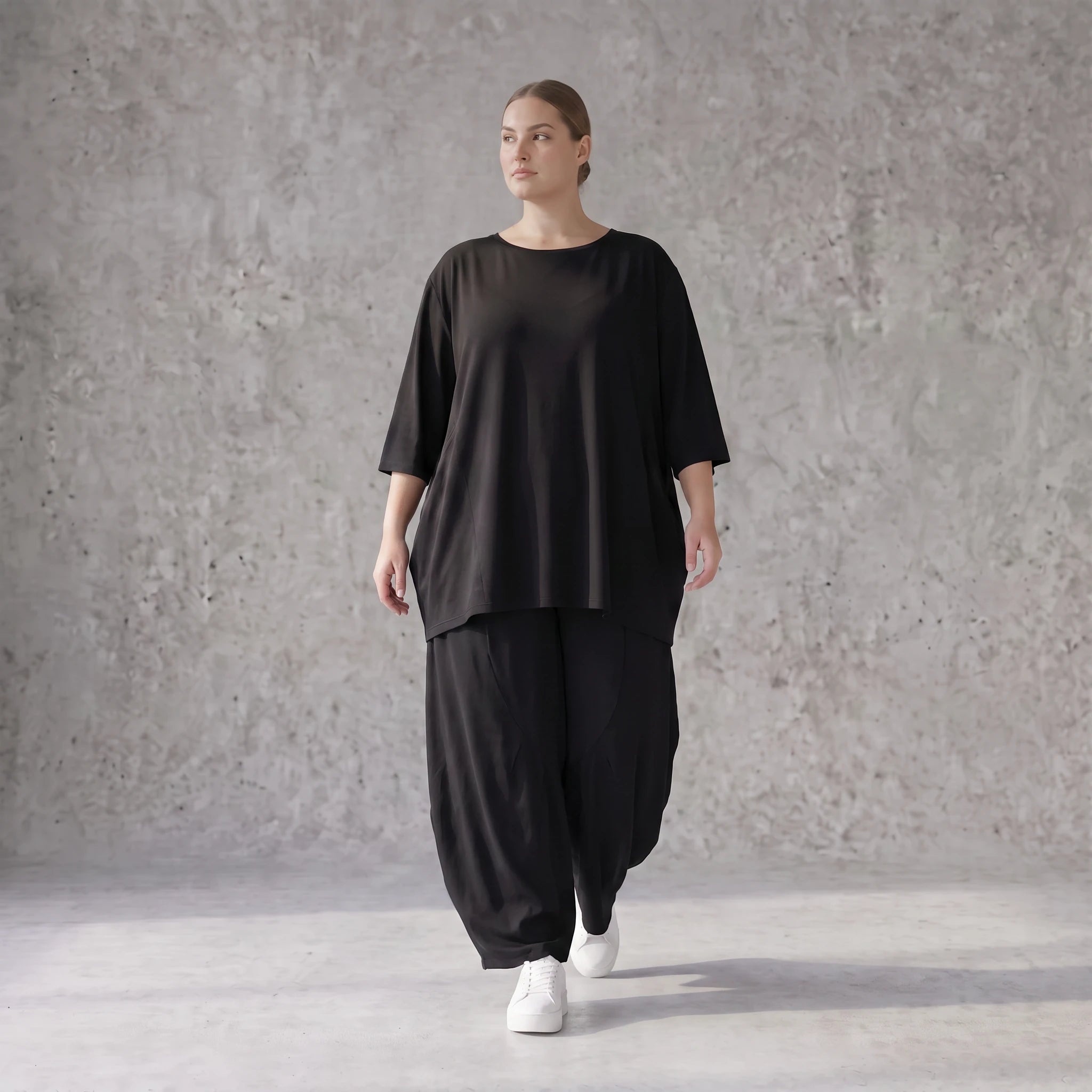 Damen Shirt Avantgarde Lyocell Schwarz, A-Linie, 3/4-Arm, Flügeltaschen, Oversize große Größen – AKH Premium