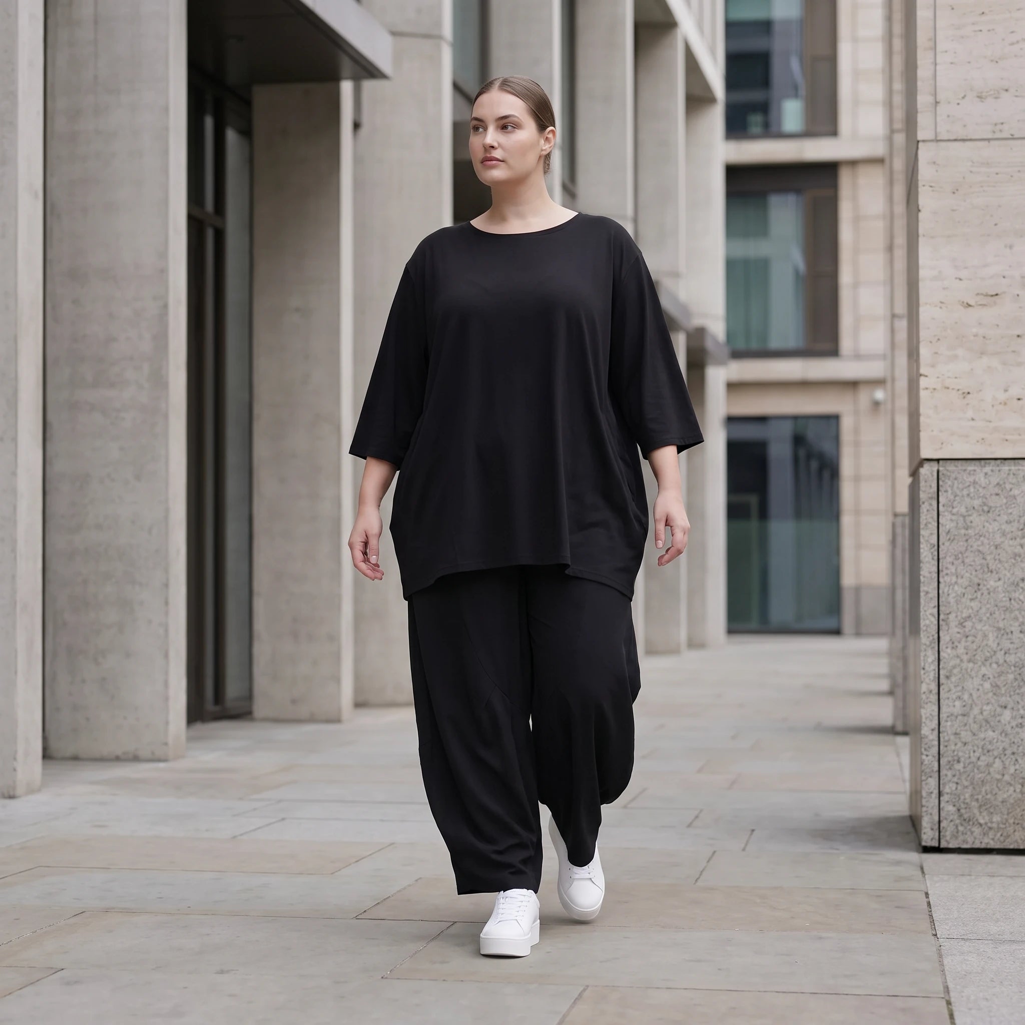 Damen Shirt Avantgarde Lyocell Schwarz, A-Linie, 3/4-Arm, Flügeltaschen, Oversize große Größen – AKH Premium