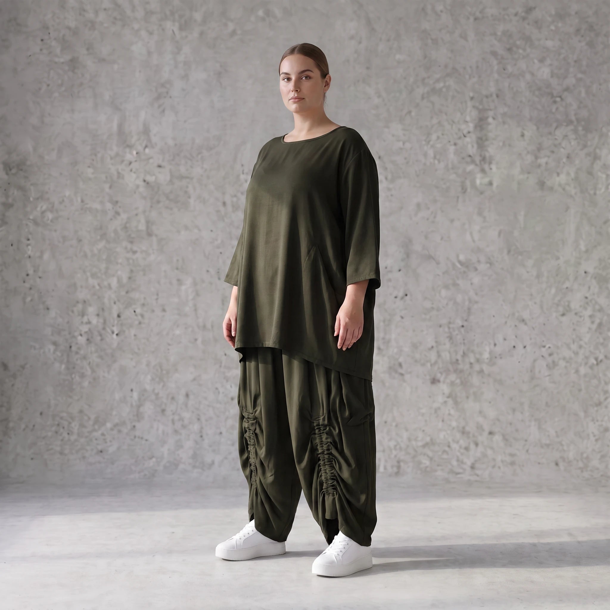 Damen Shirt Avantgarde Lyocell Khaki, A-Linie, 3/4-Arm, Flügeltaschen, Oversize große Größen – AKH Premium