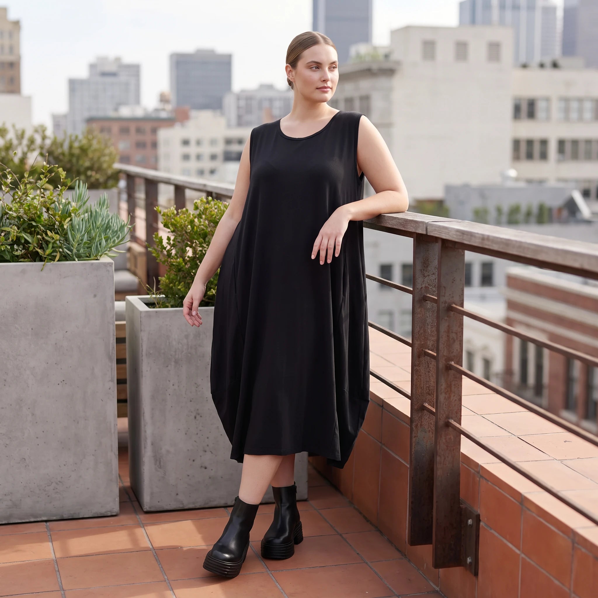 Damen Kleid Avantgarde Lyocell Schwarz, Ballonschnitt, ärmellos, Flügeltaschen, Oversize große Größen – AKH Premium