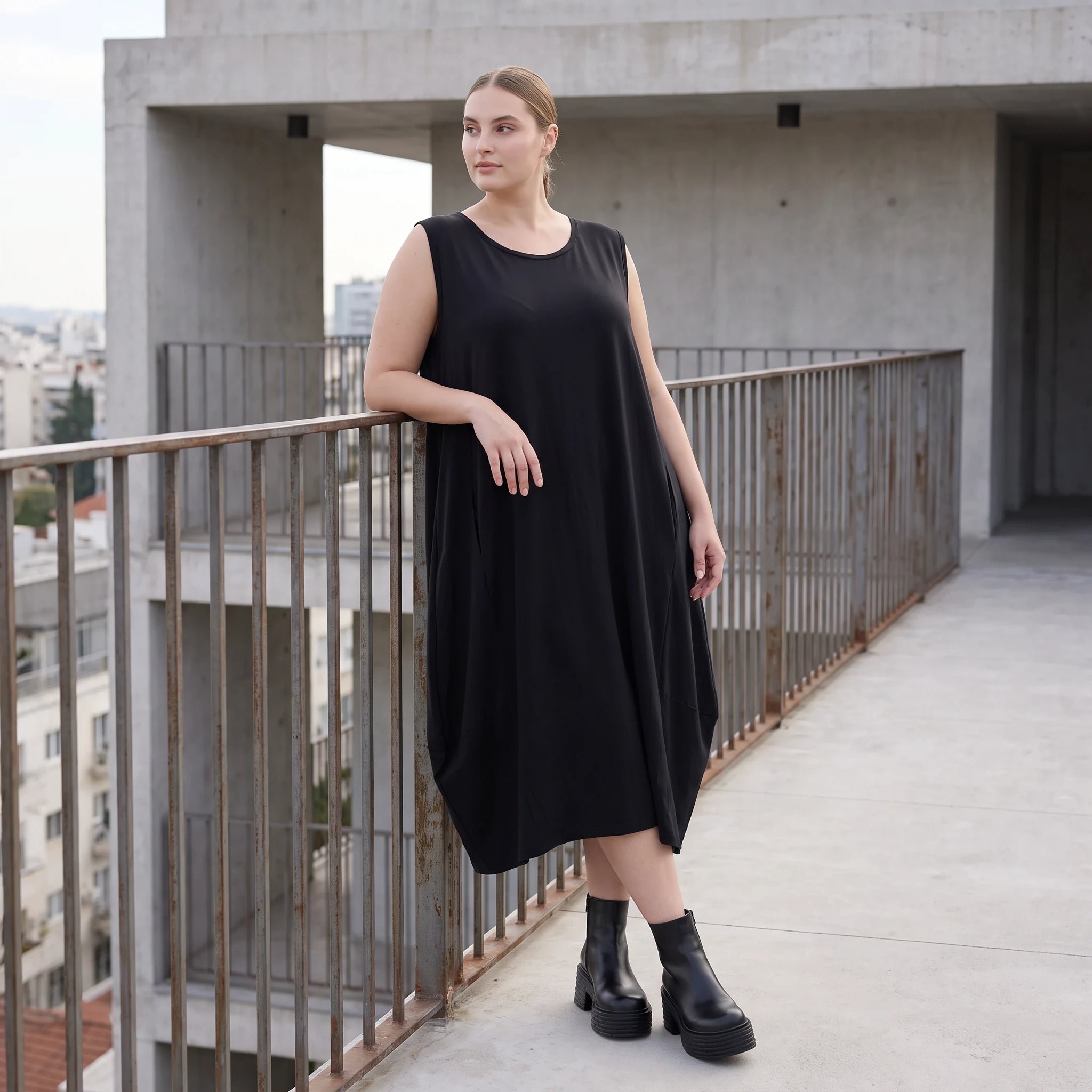 Damen Kleid Avantgarde Lyocell Schwarz, Ballonschnitt, ärmellos, Flügeltaschen, Oversize große Größen – AKH Premium