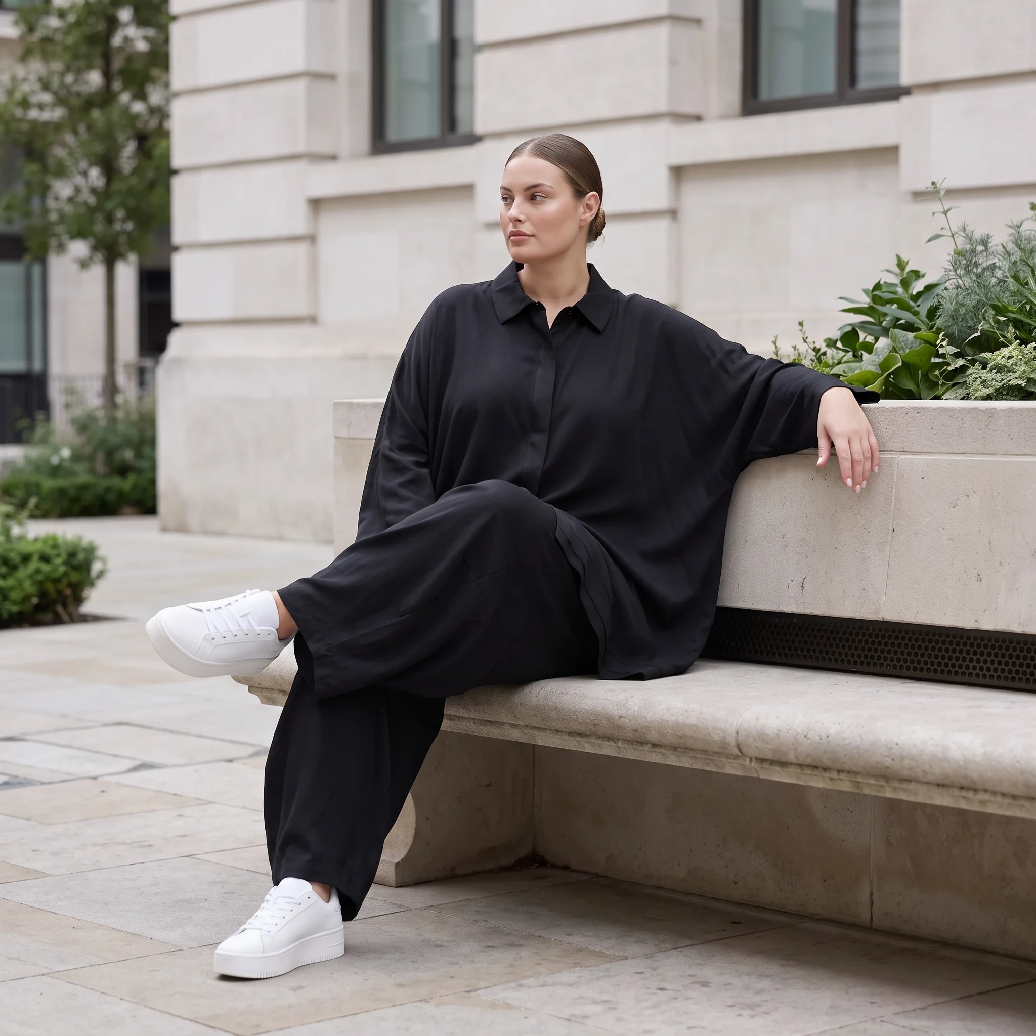 Damen Bluse Avantgarde Lyocell Schwarz, A-Linie, Knopfleiste, Oversize große Größen – AKH Premium